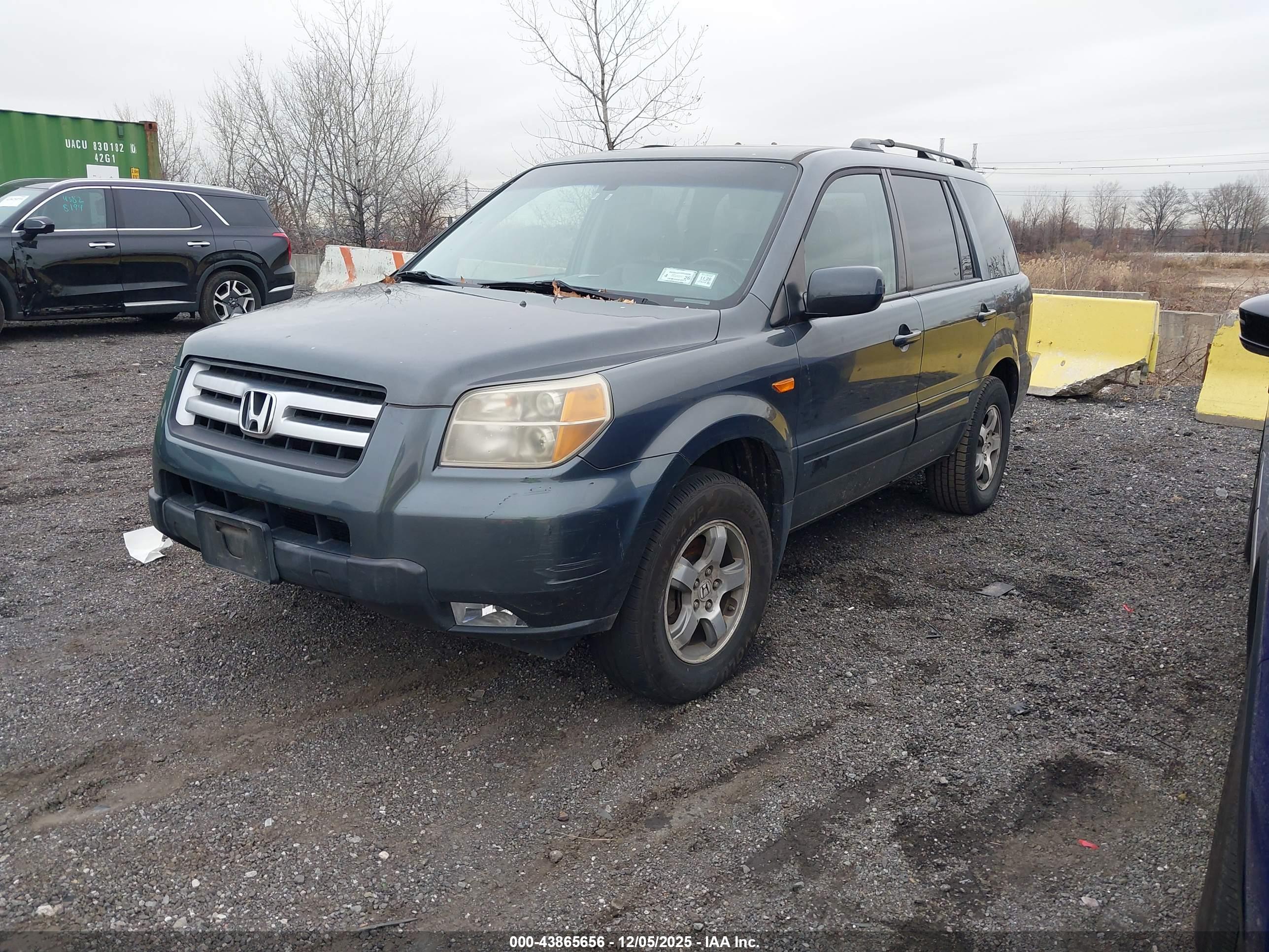 HONDA PILOT image 2