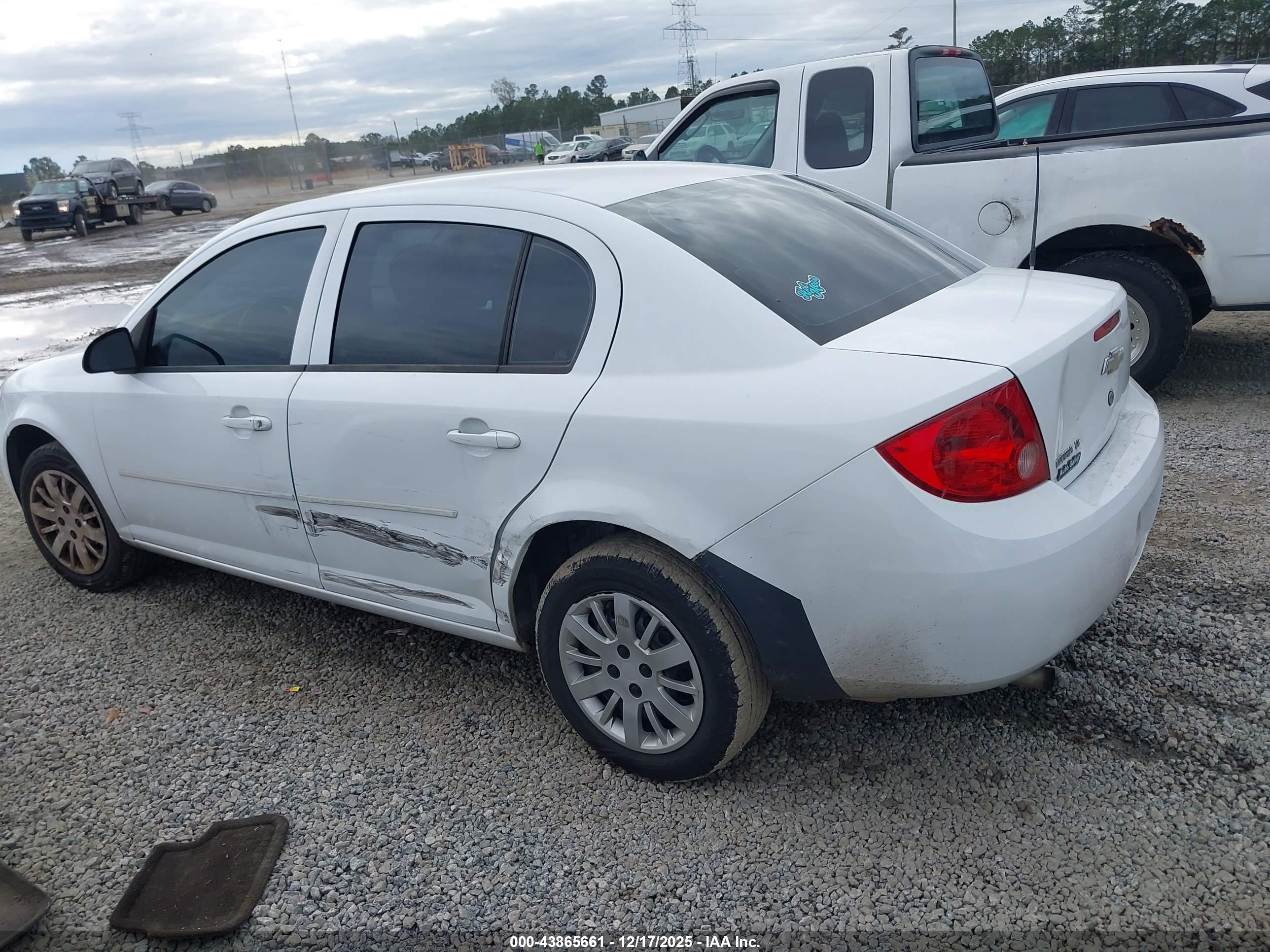 CHEVROLET COBALT image 3