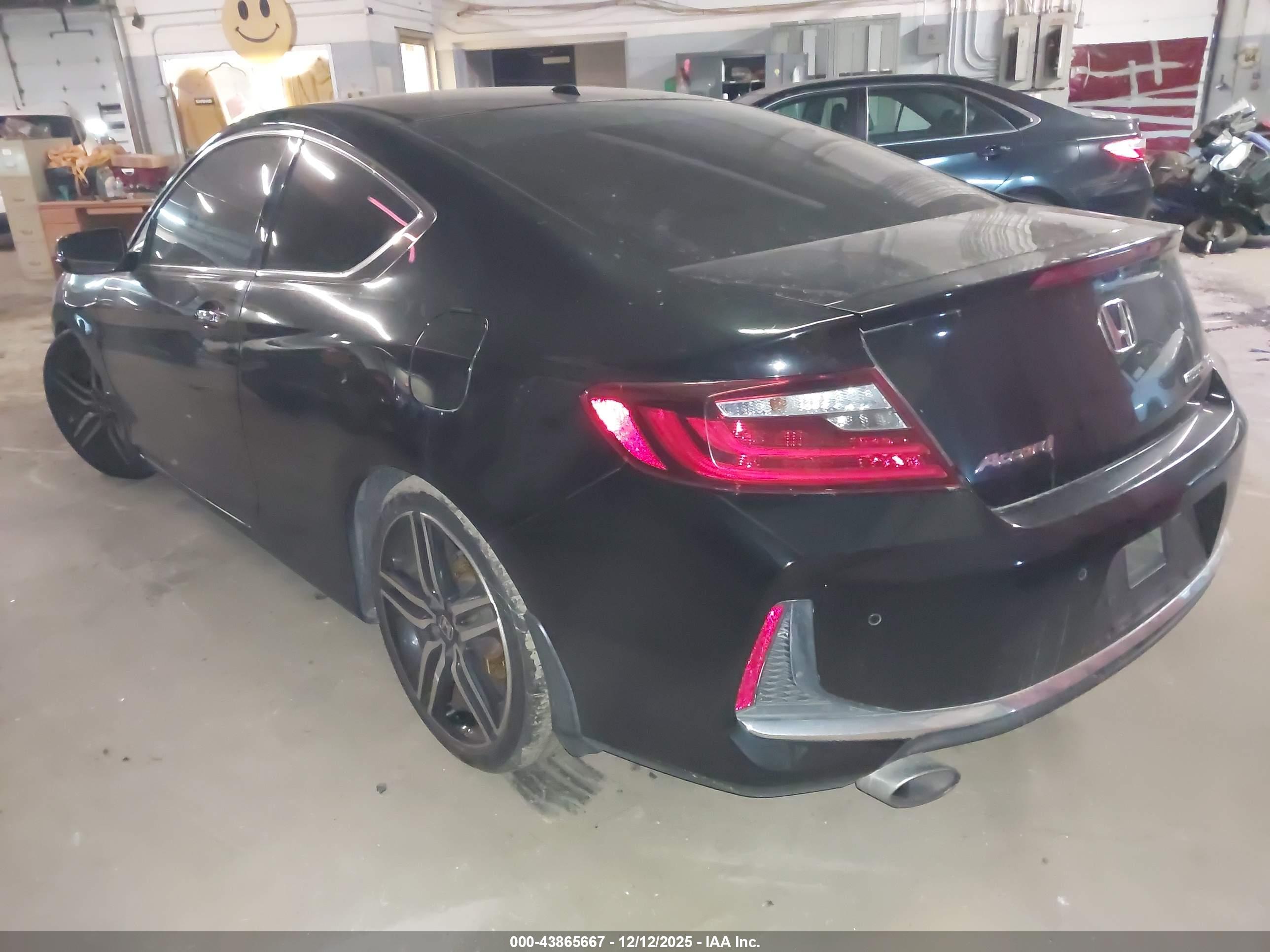 HONDA ACCORD image 3