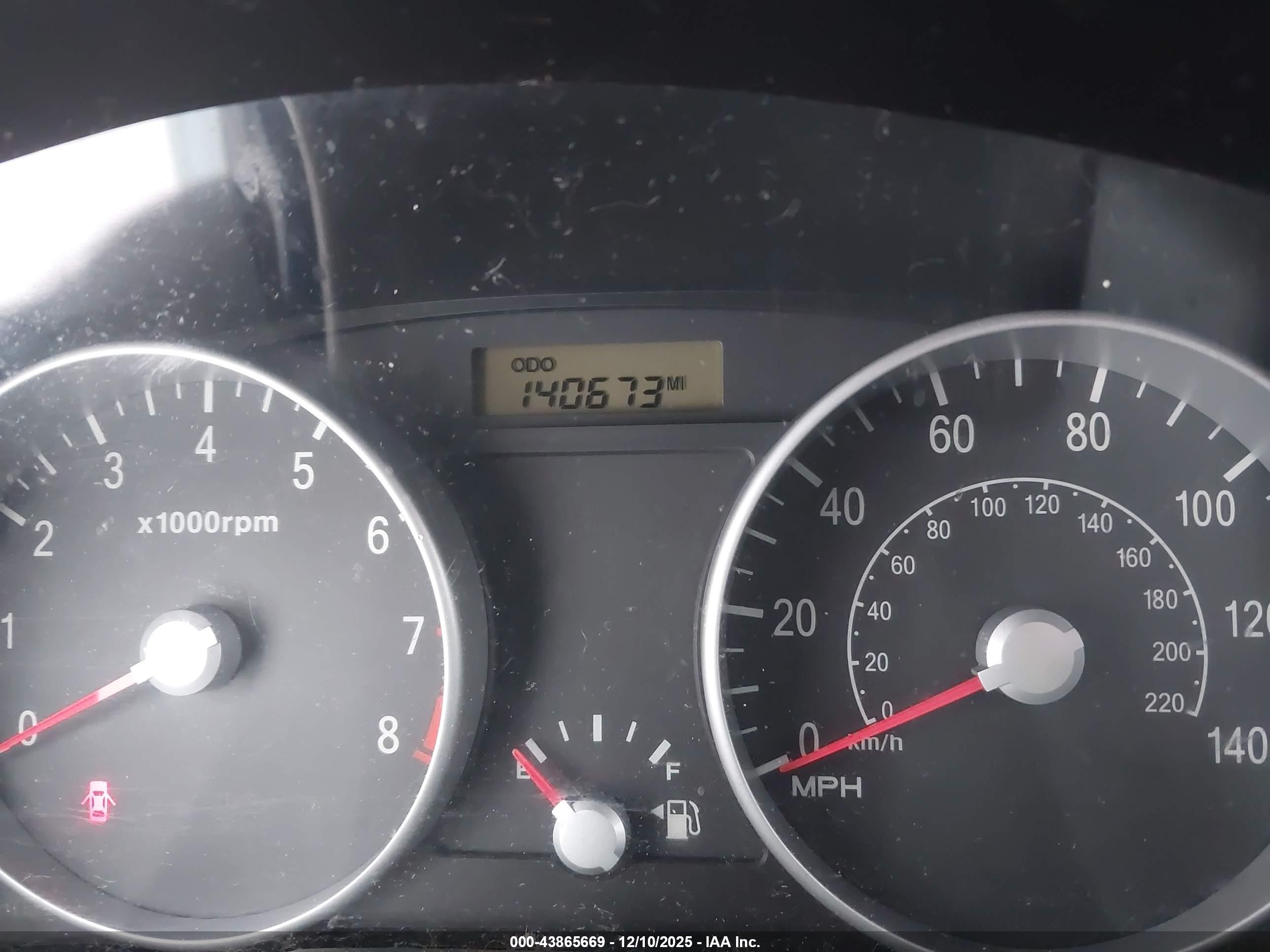 HYUNDAI ACCENT image 7