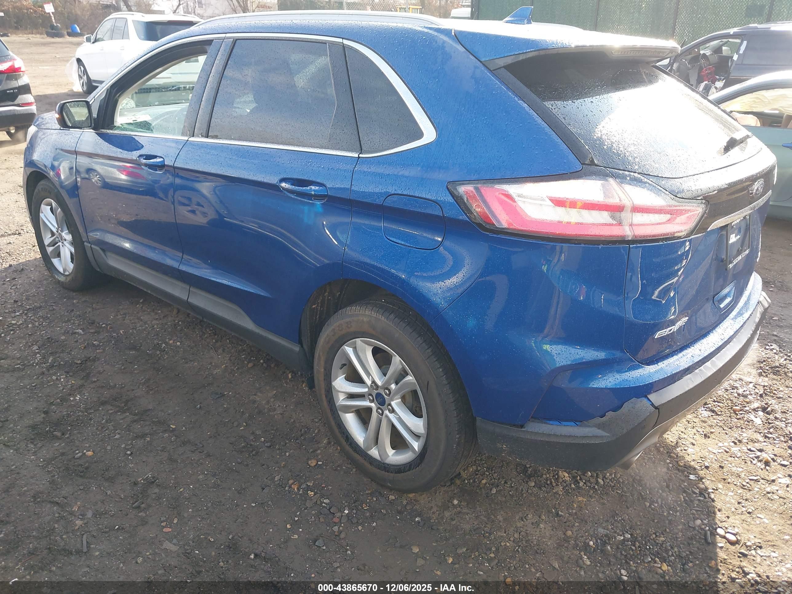 FORD EDGE image 3