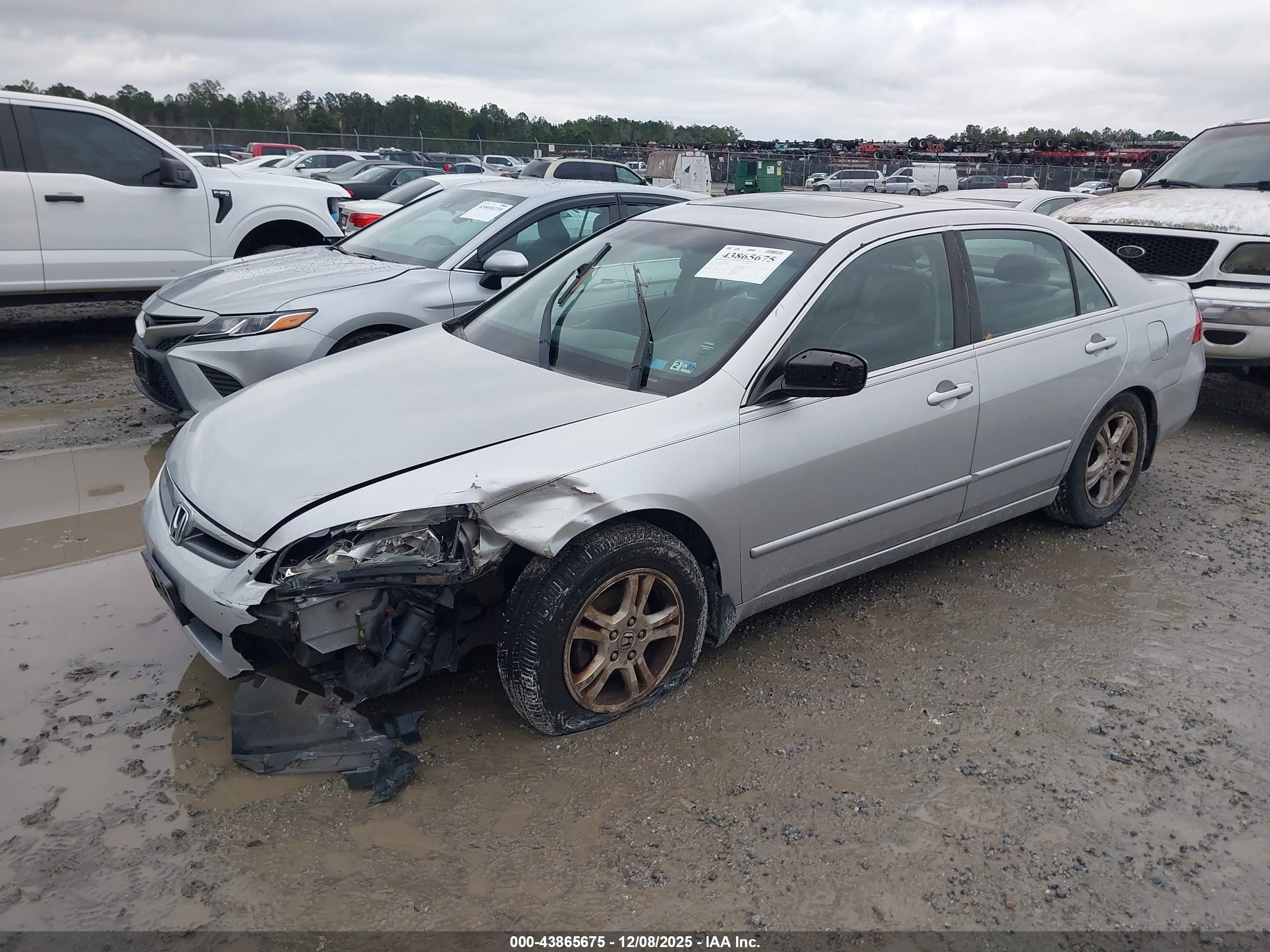 HONDA ACCORD image 2