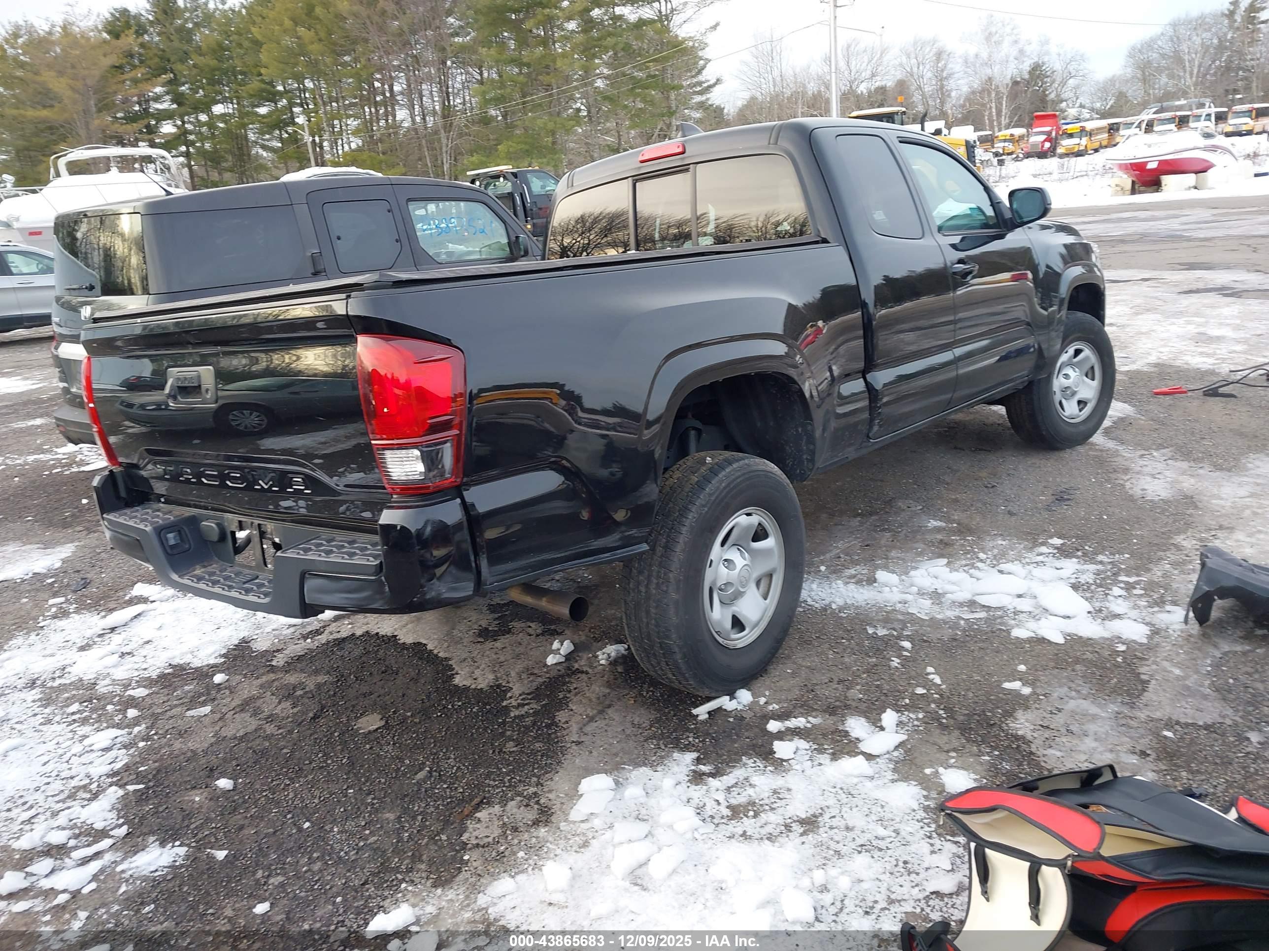 TOYOTA TACOMA image 4