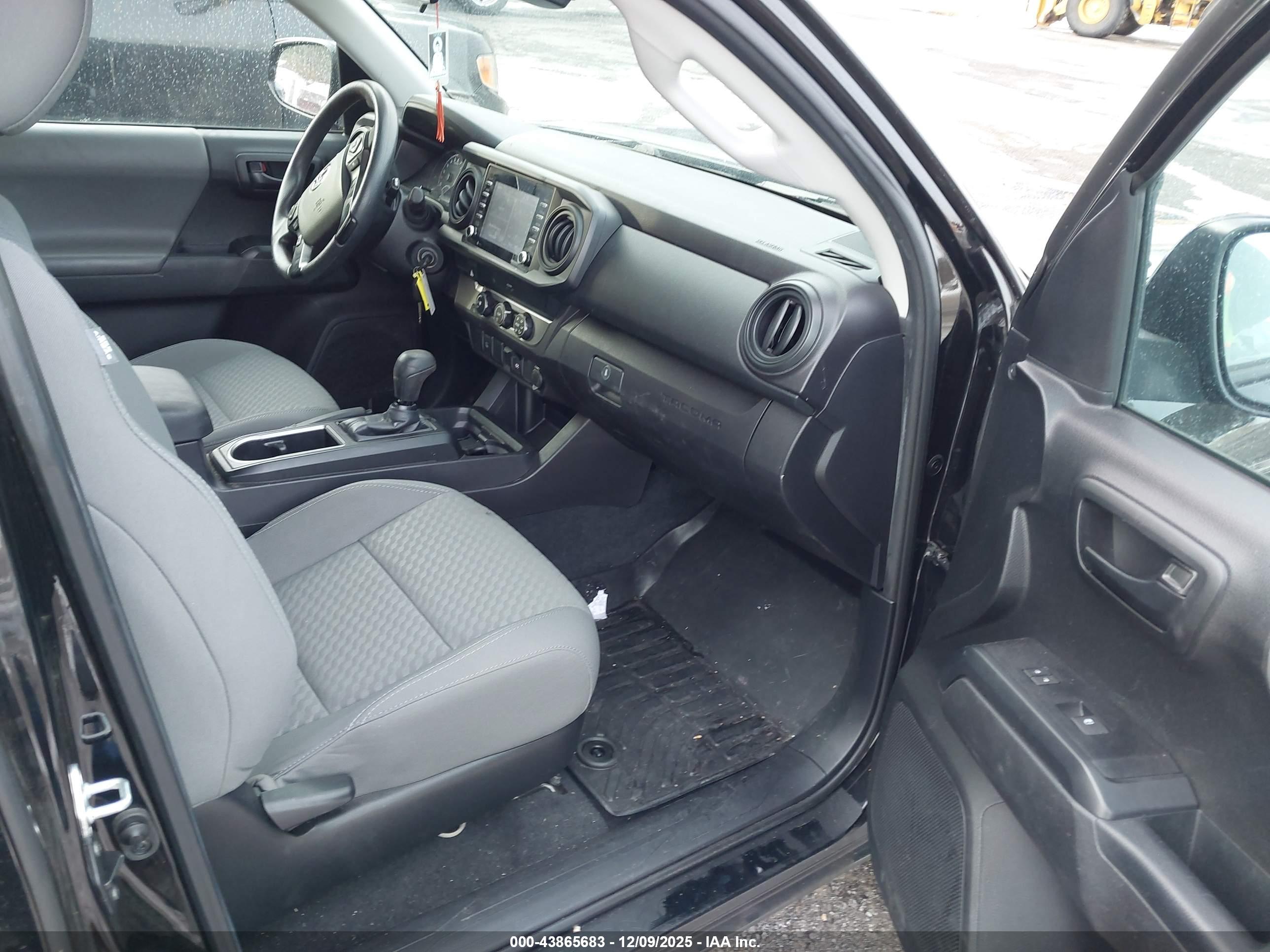 TOYOTA TACOMA image 5