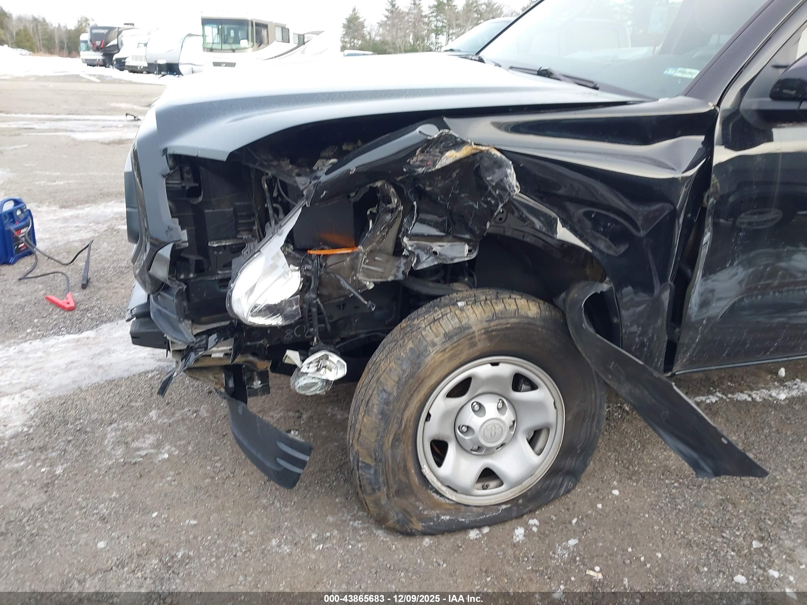 TOYOTA TACOMA image 6