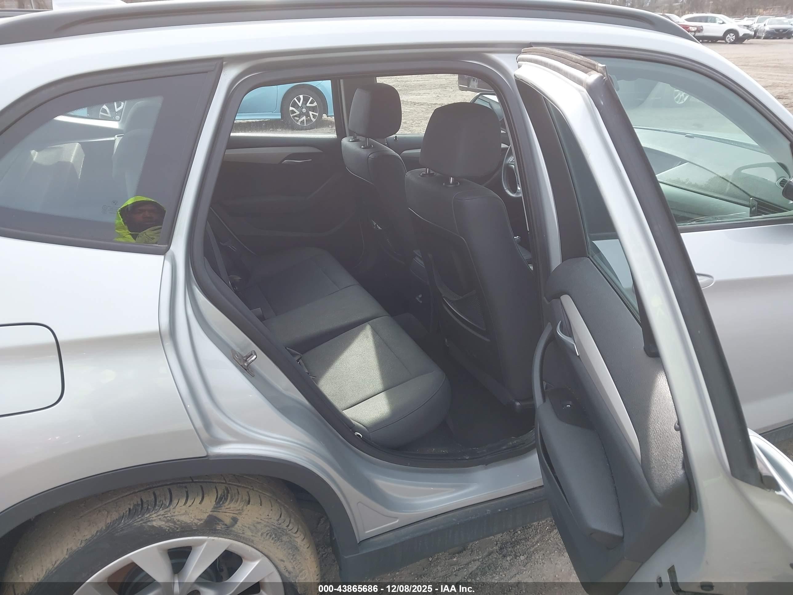 BMW X1 image 8