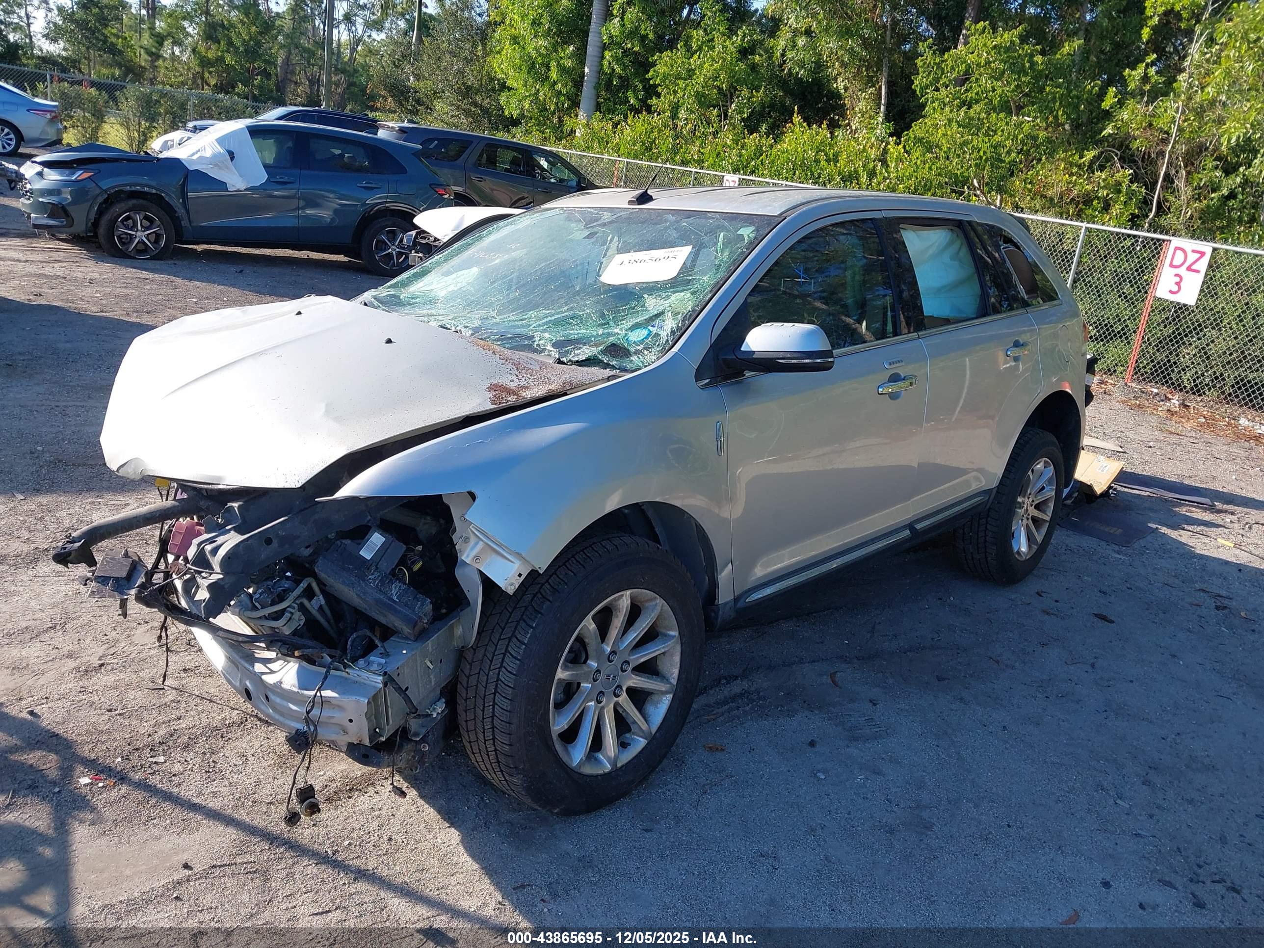 LINCOLN MKX image 2