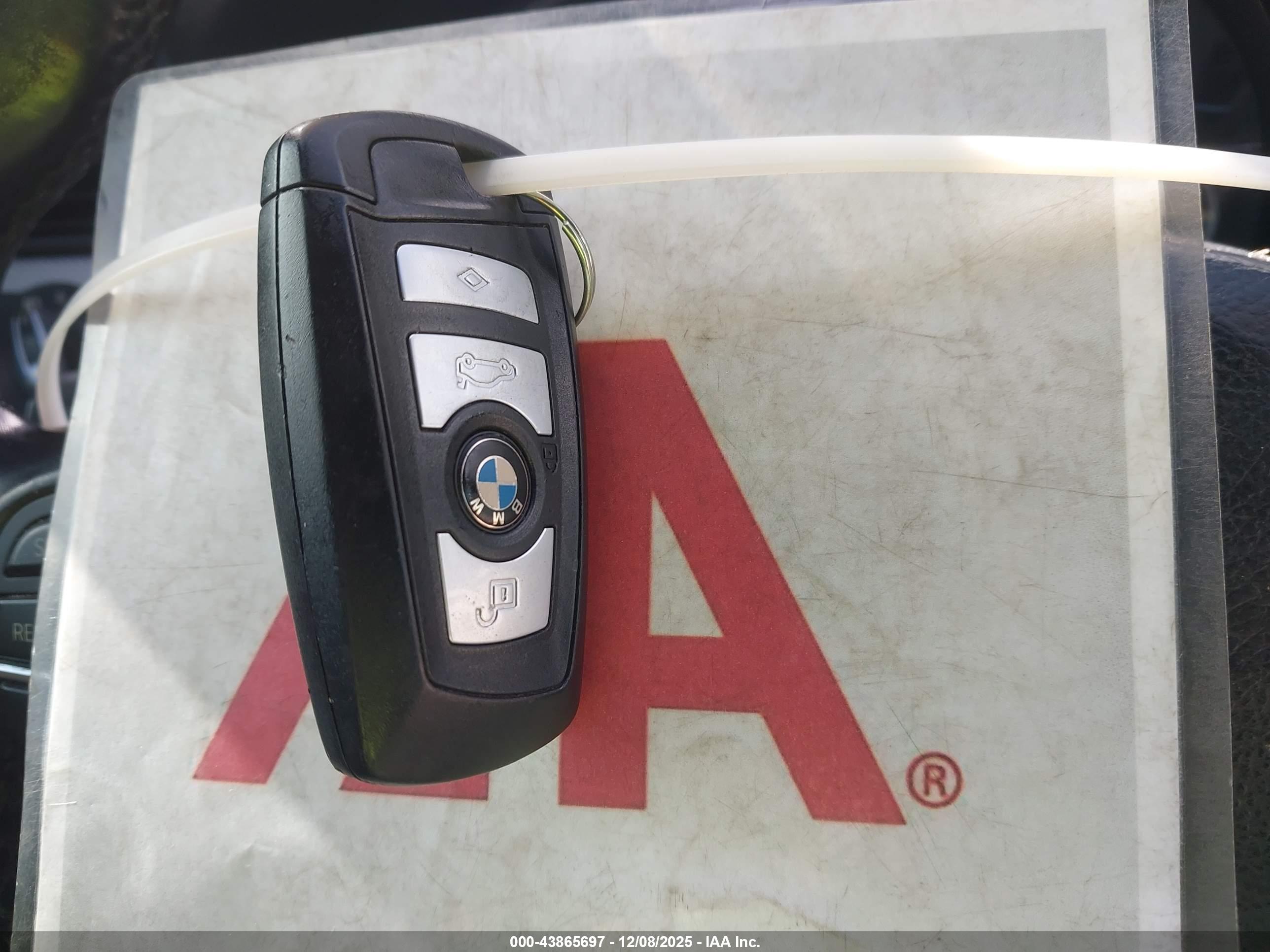 BMW 550I image 11