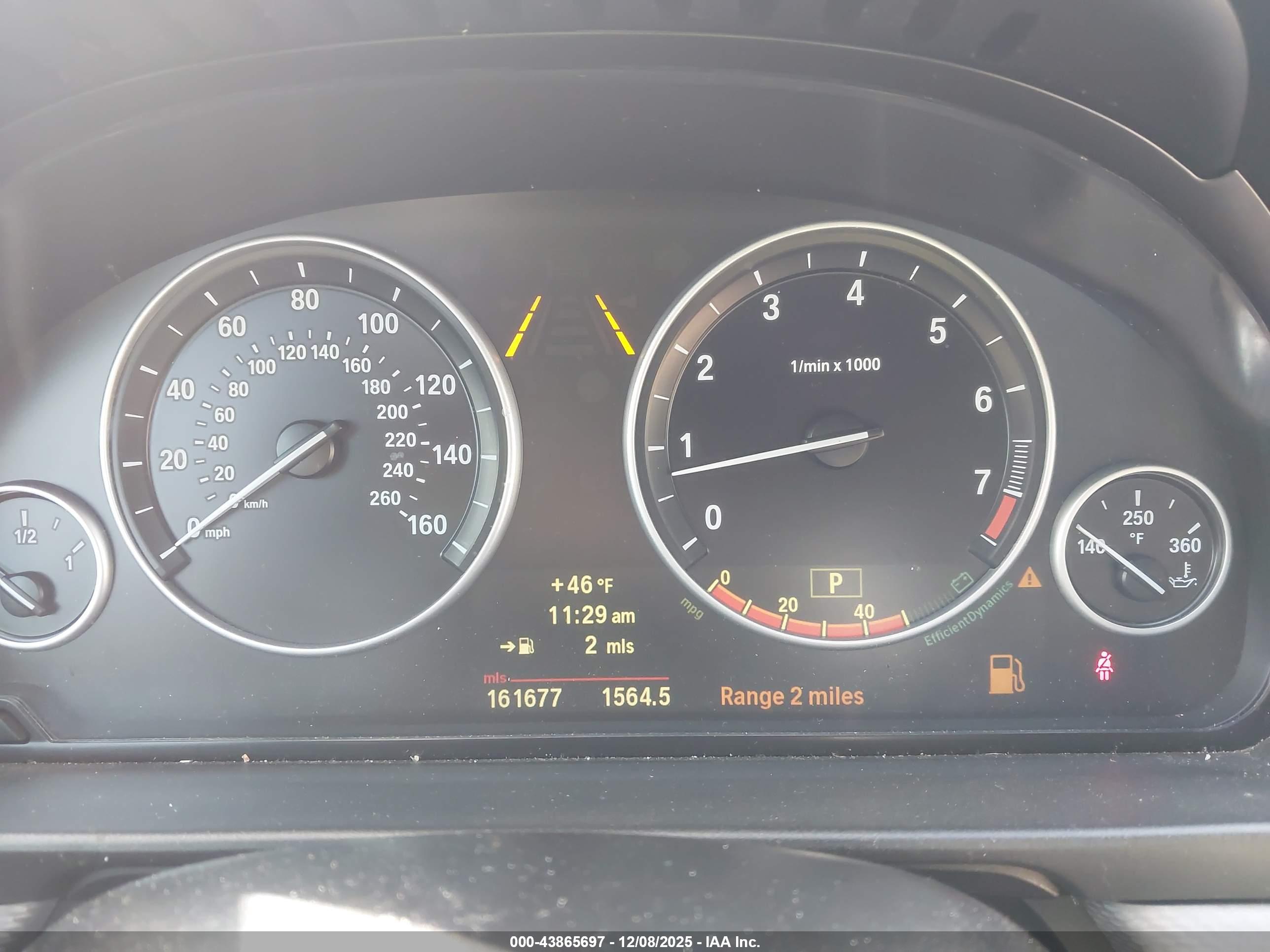 BMW 550I image 7