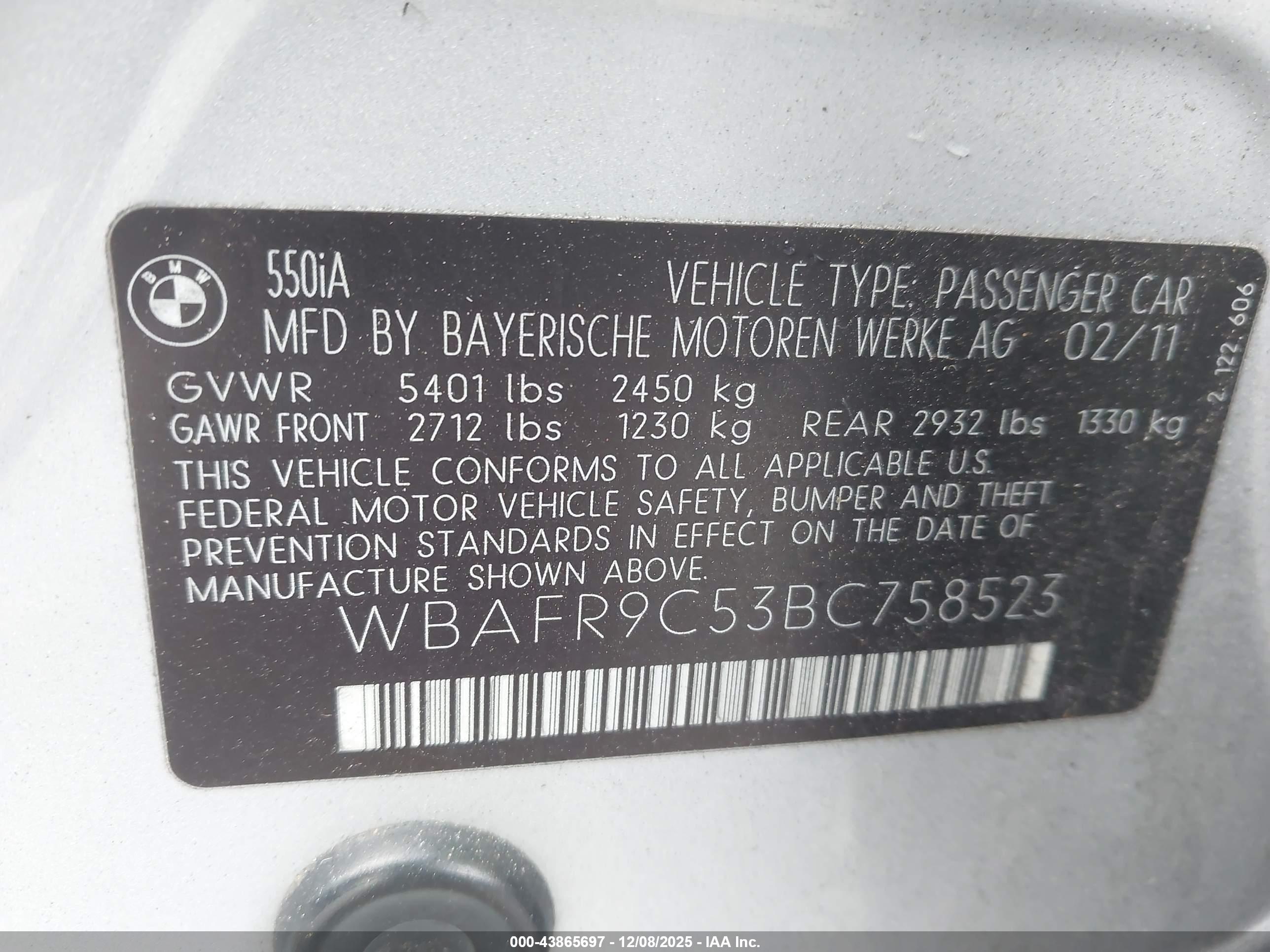 BMW 550I image 9