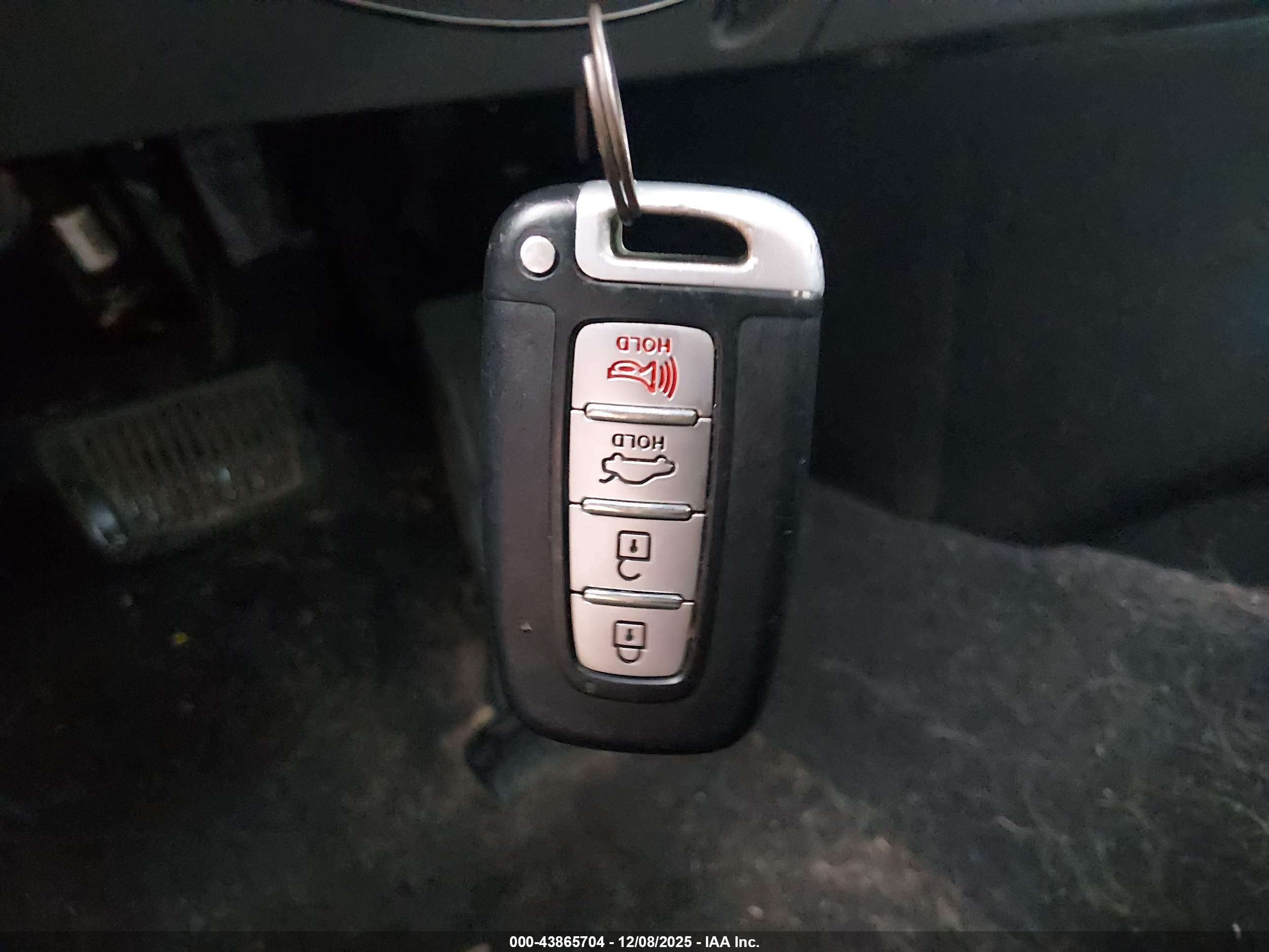 HYUNDAI SONATA image 11
