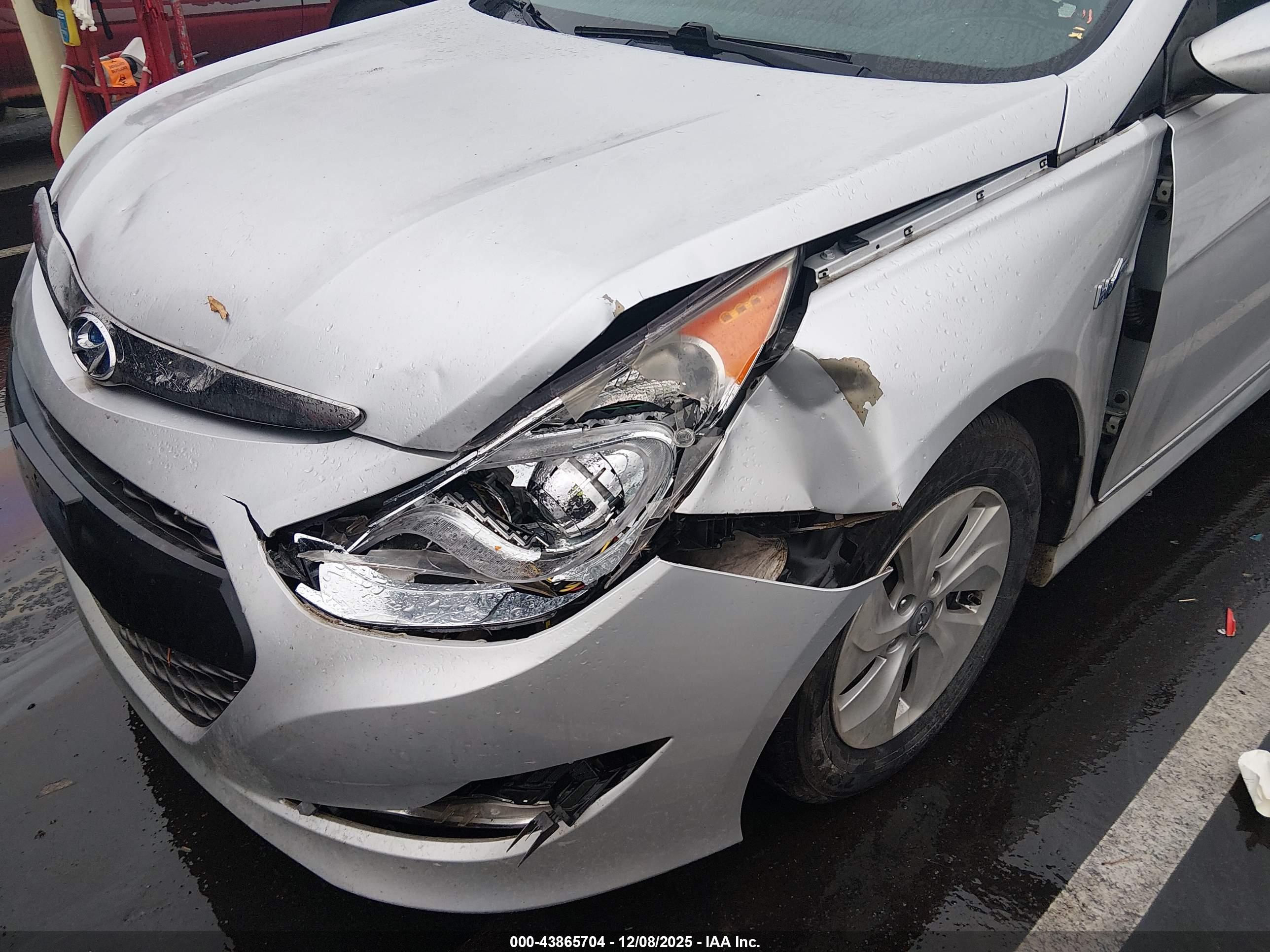 HYUNDAI SONATA image 6