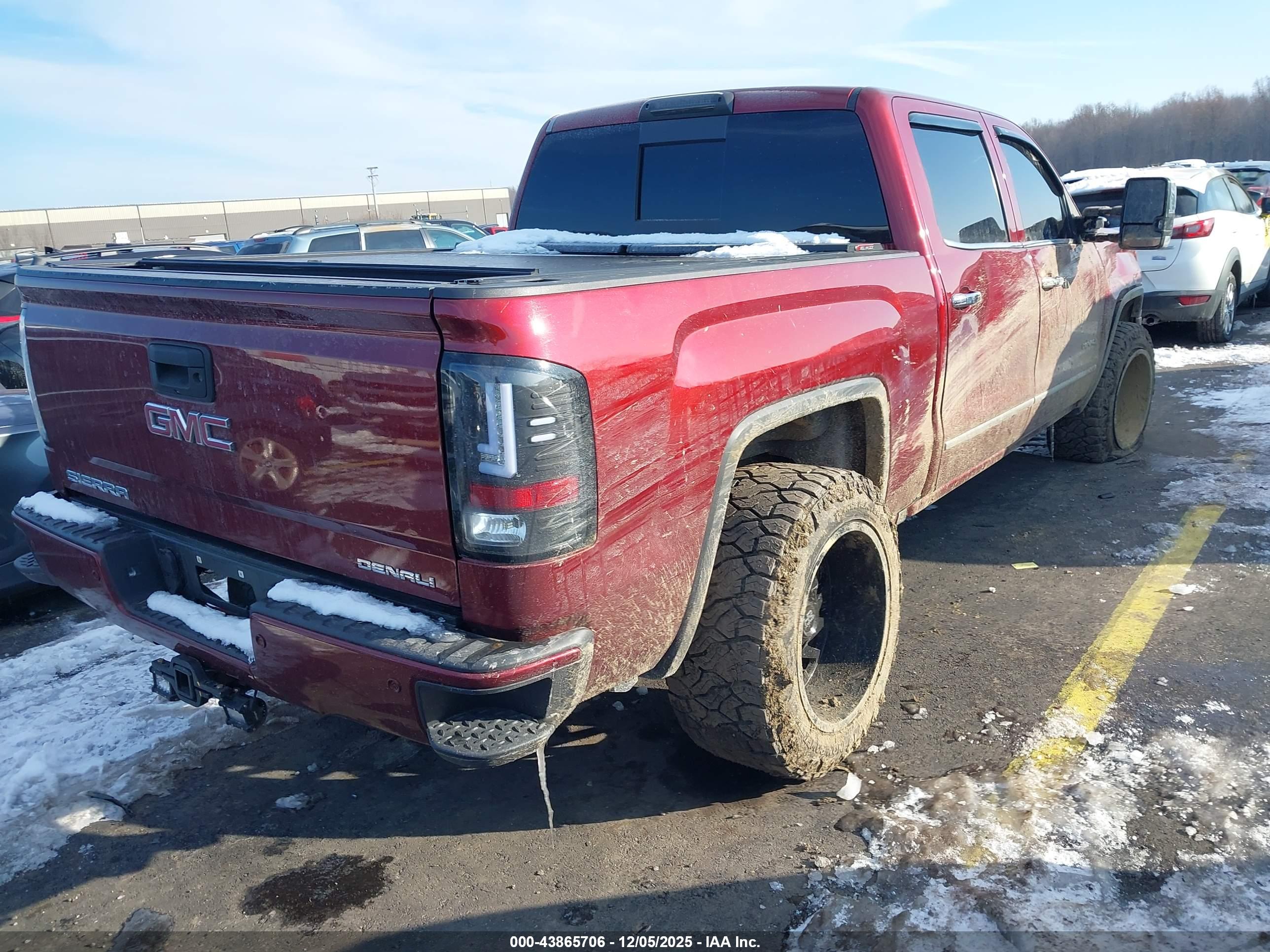 GMC SIERRA image 4