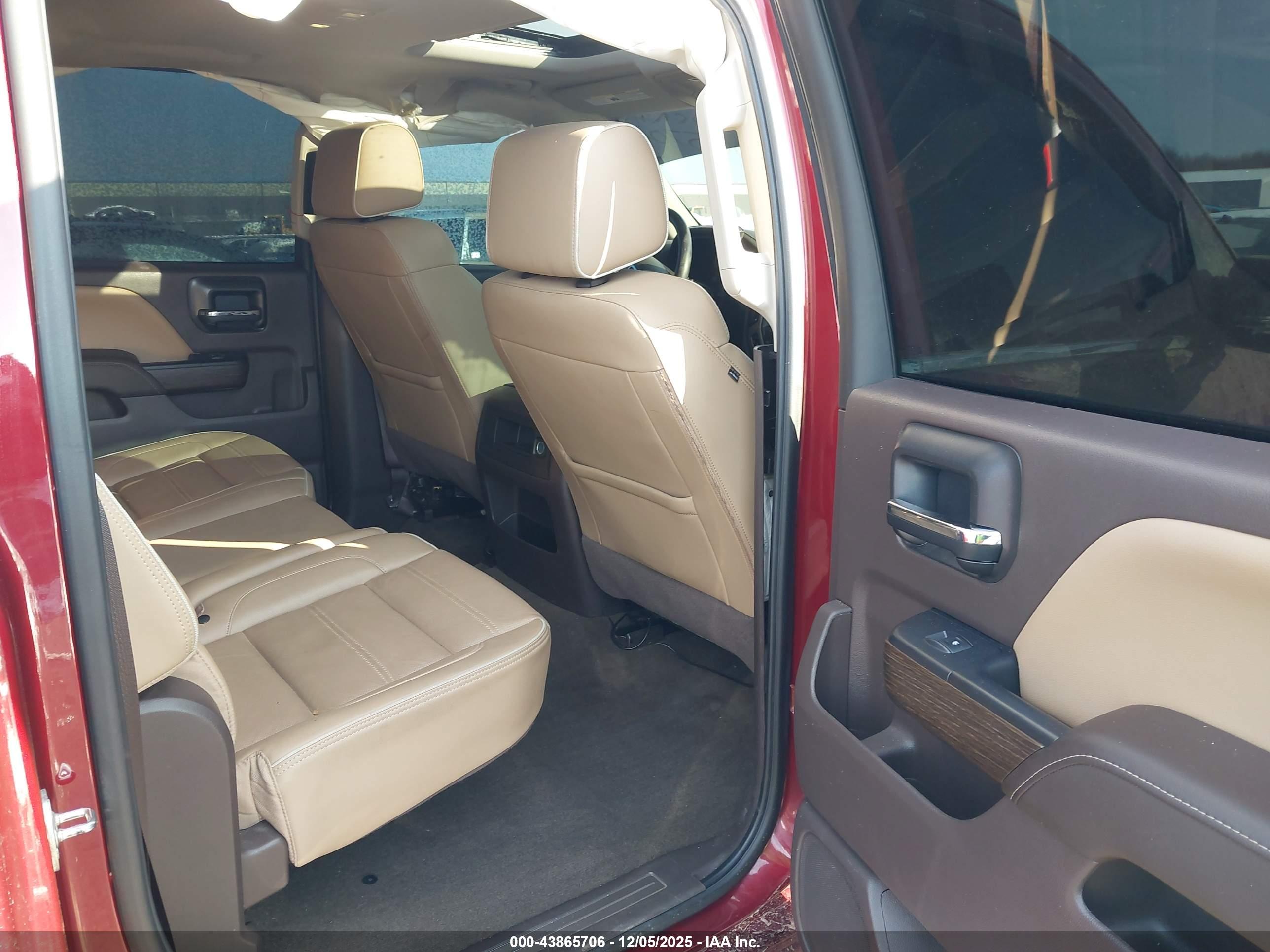 GMC SIERRA image 8