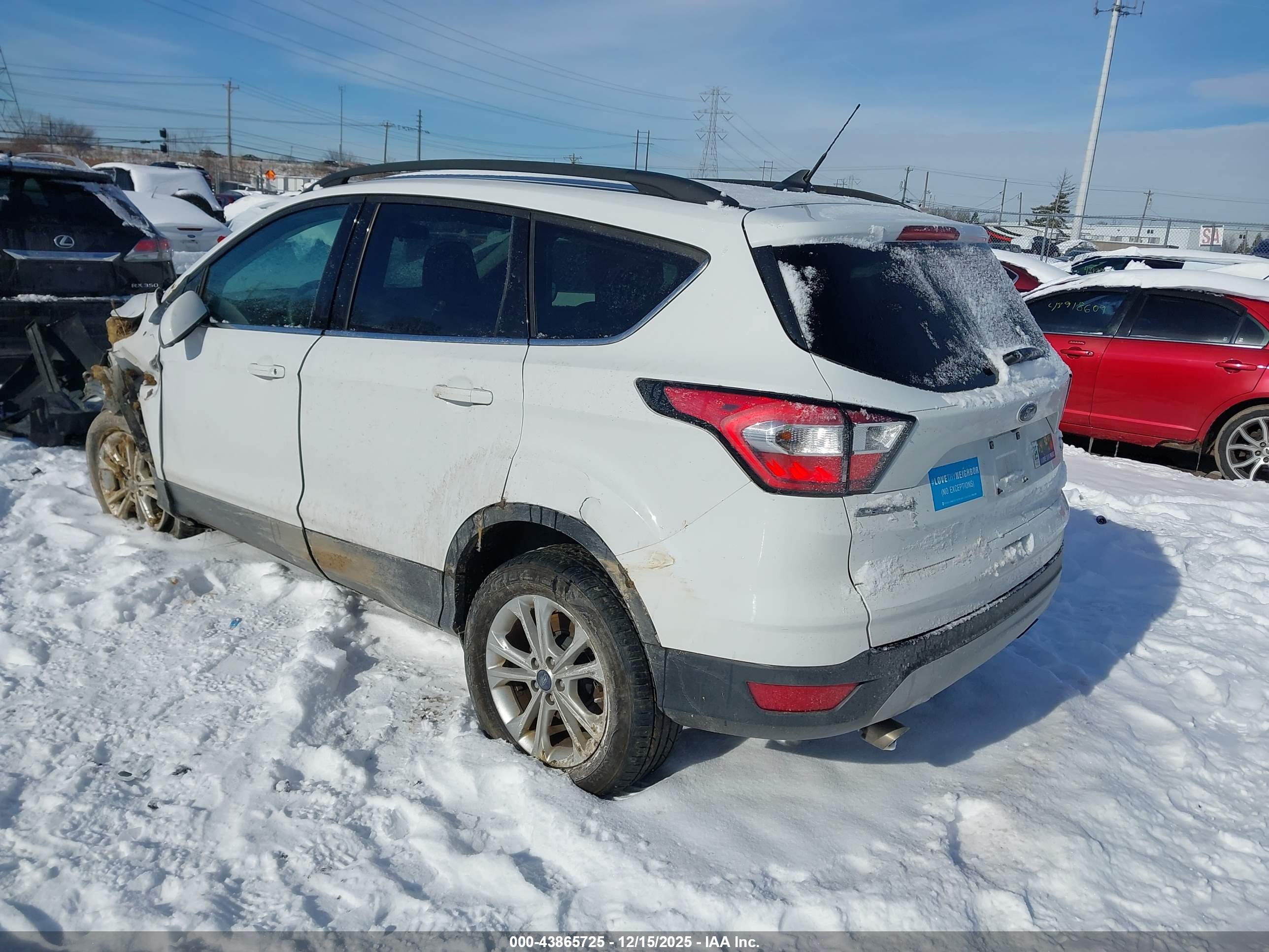 FORD ESCAPE image 3