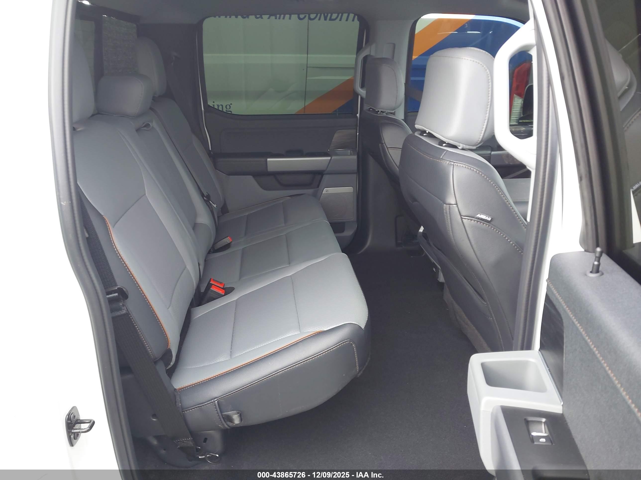 FORD F-150 image 8