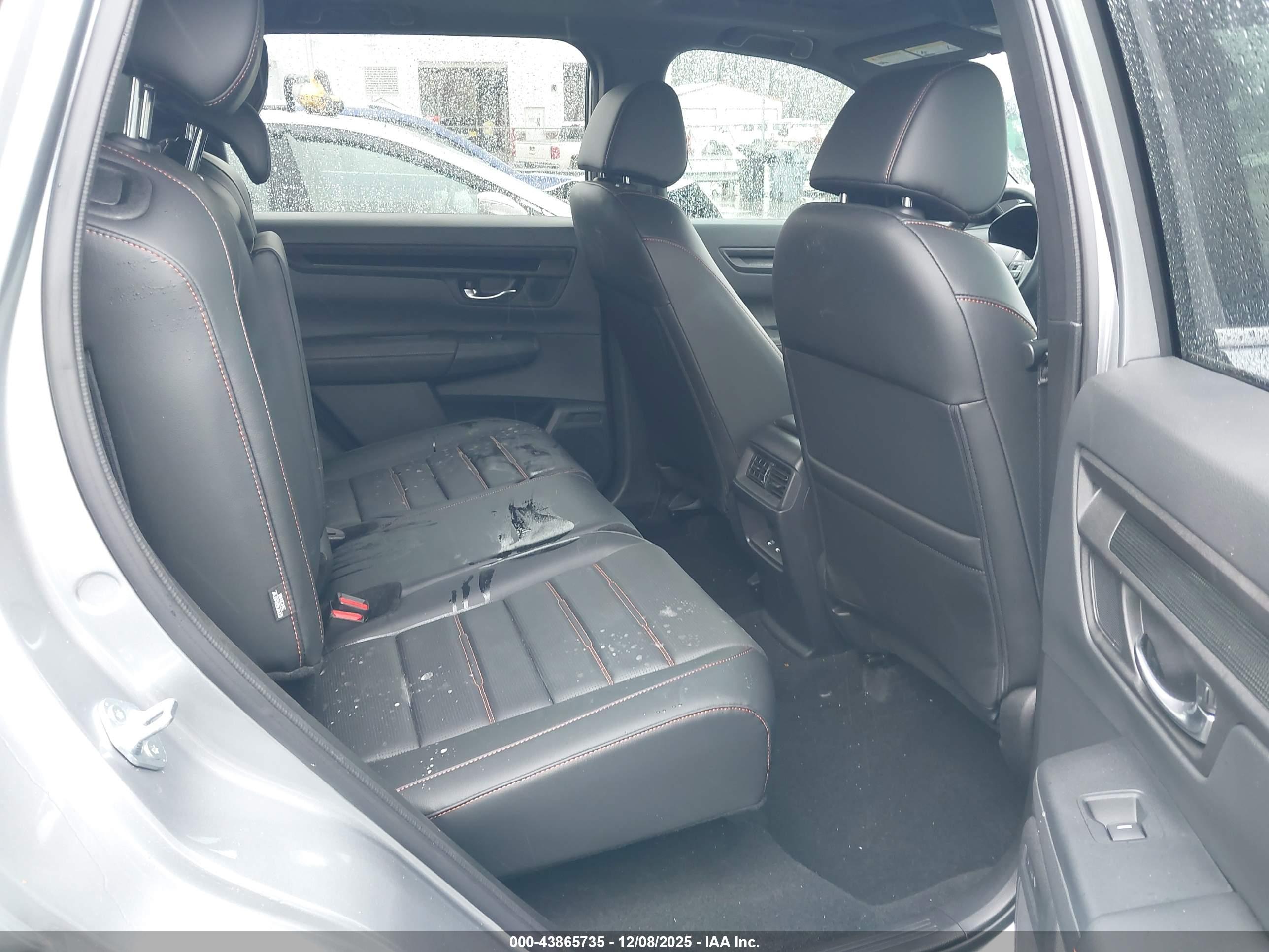 HONDA CR-V image 8