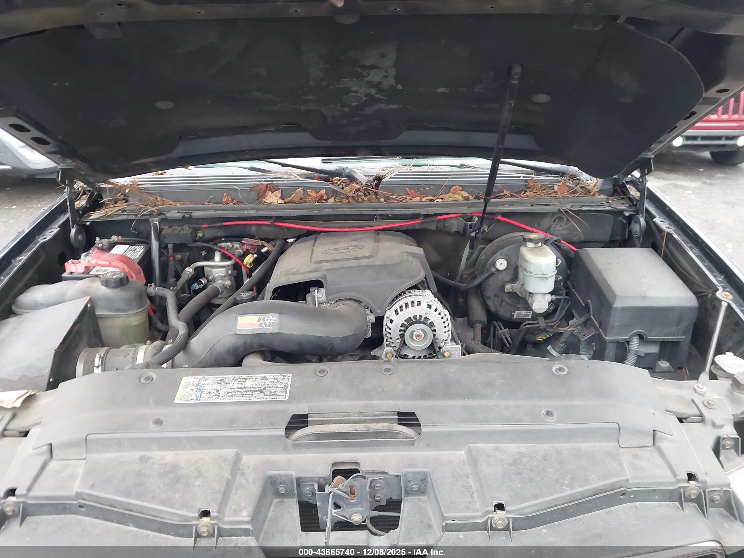 CHEVROLET TAHOE image 10