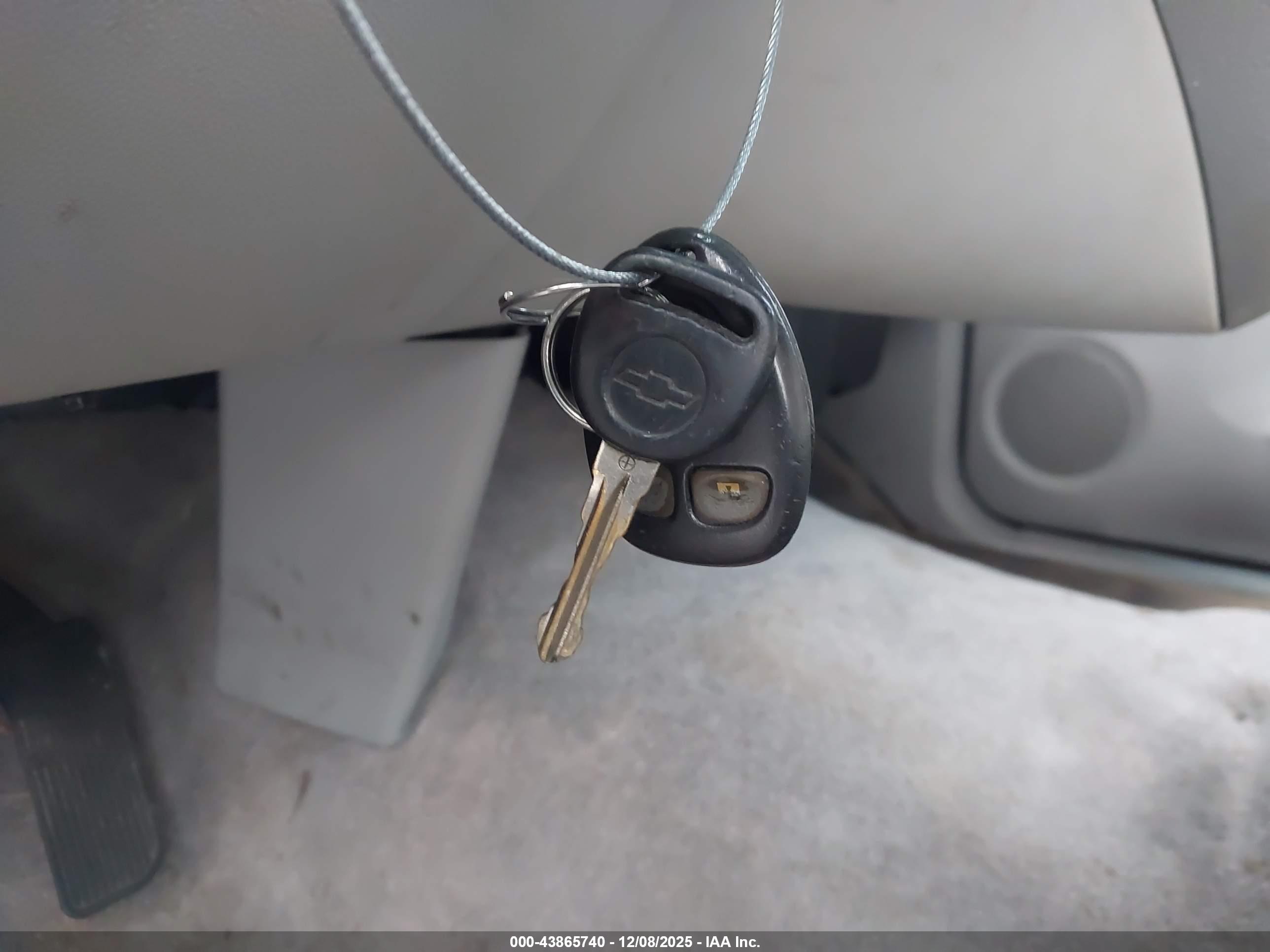 CHEVROLET TAHOE image 11