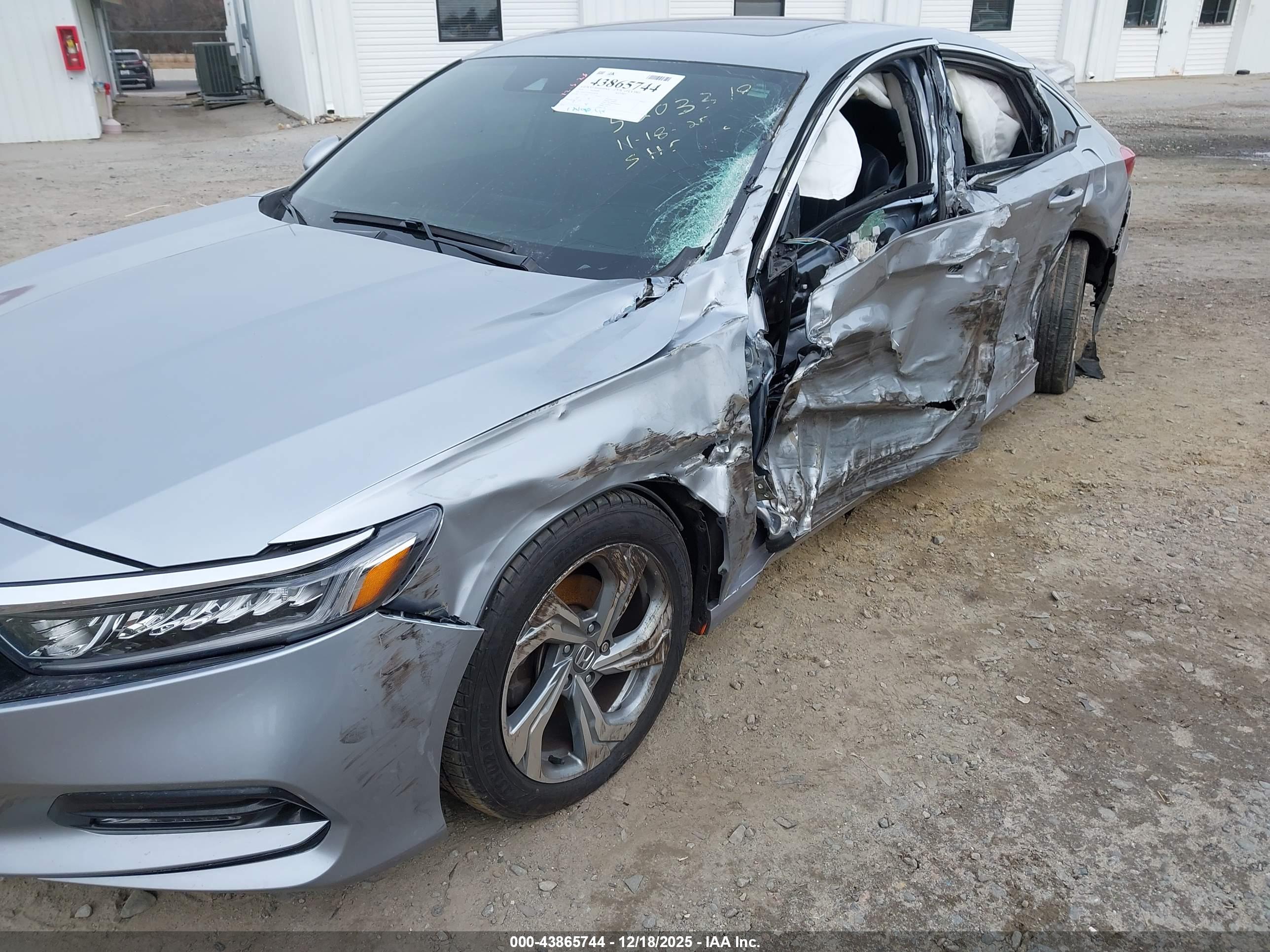 HONDA ACCORD image 6