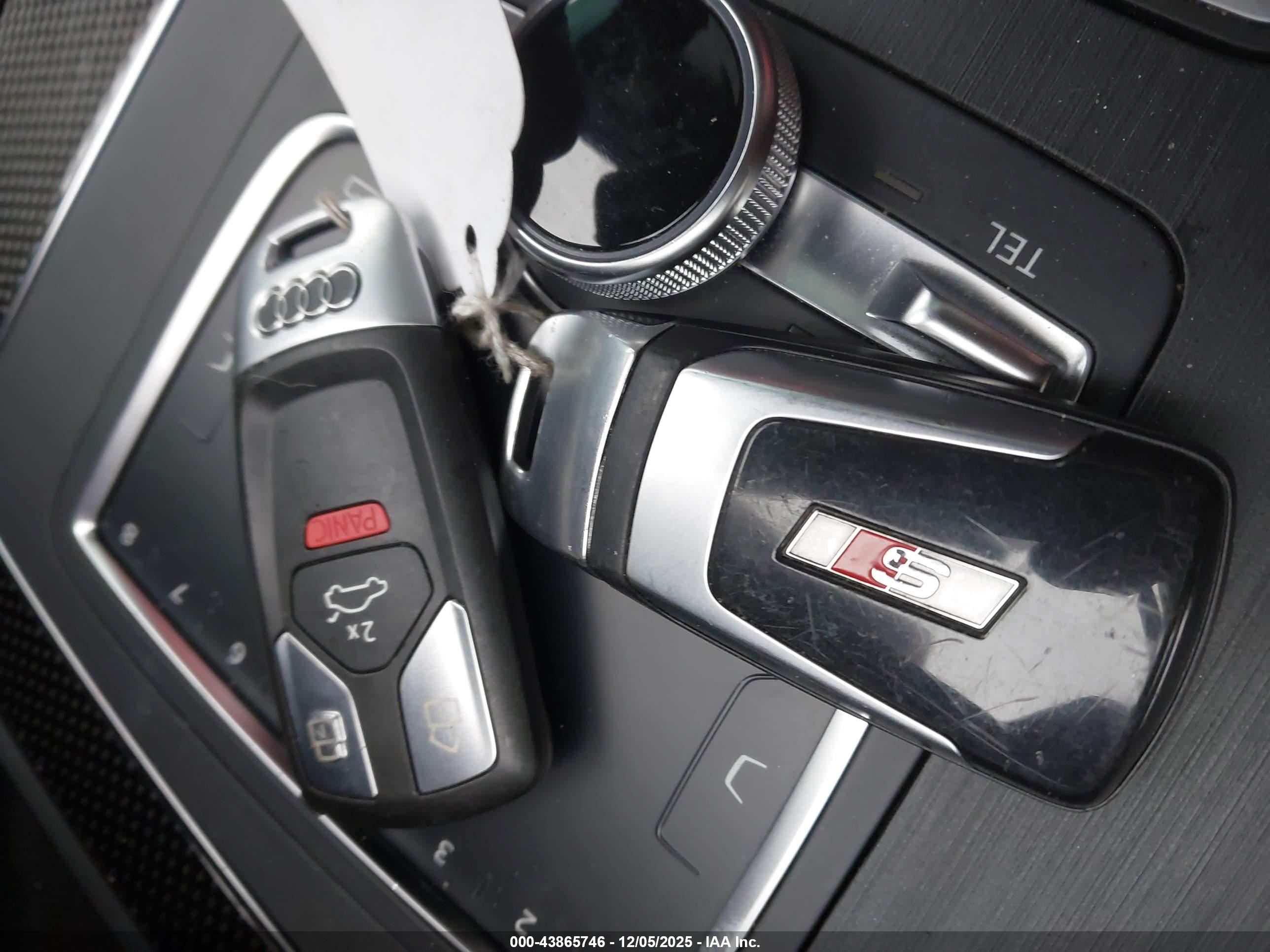 AUDI SQ5 image 11