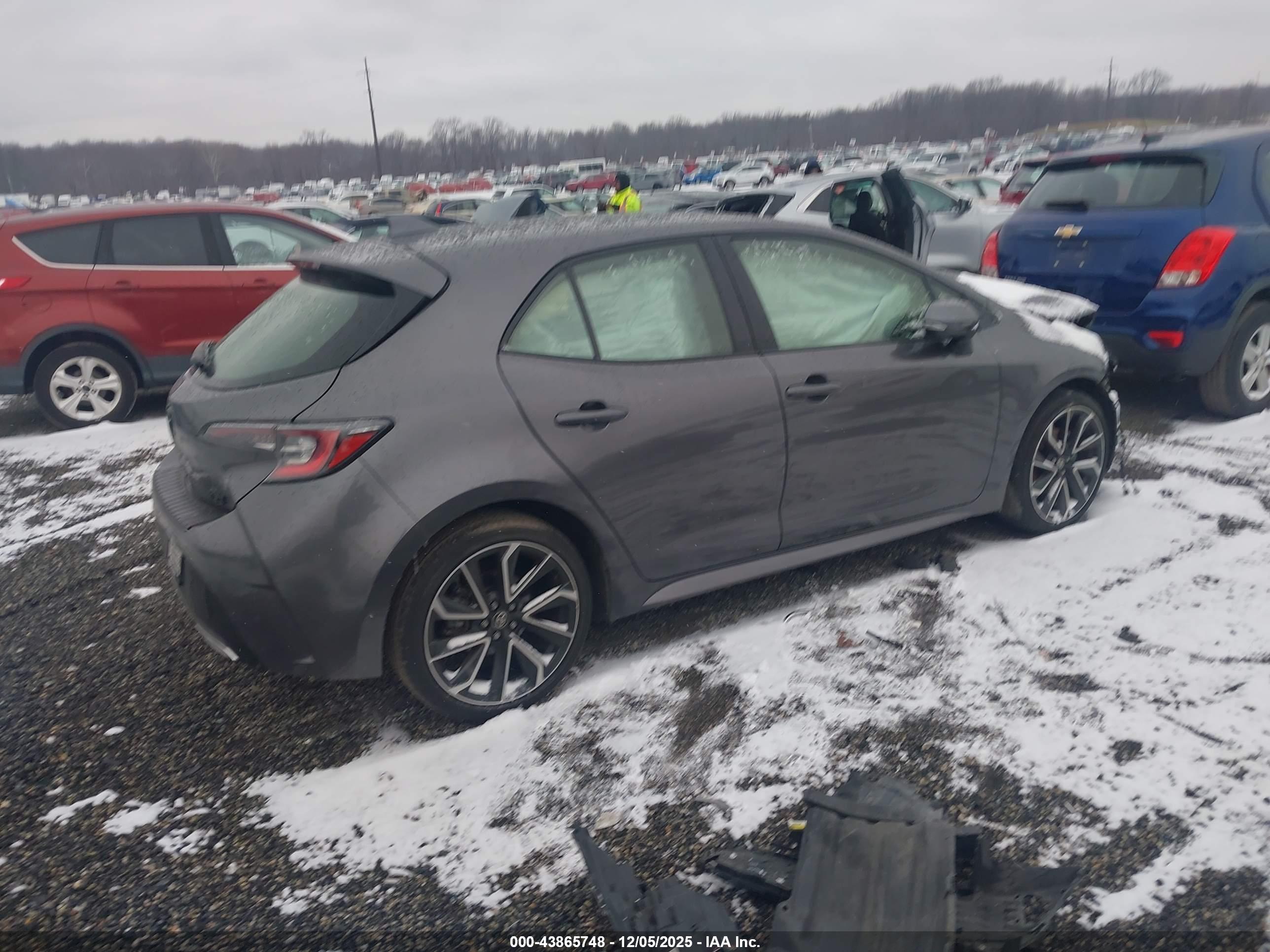 TOYOTA COROLLA image 4
