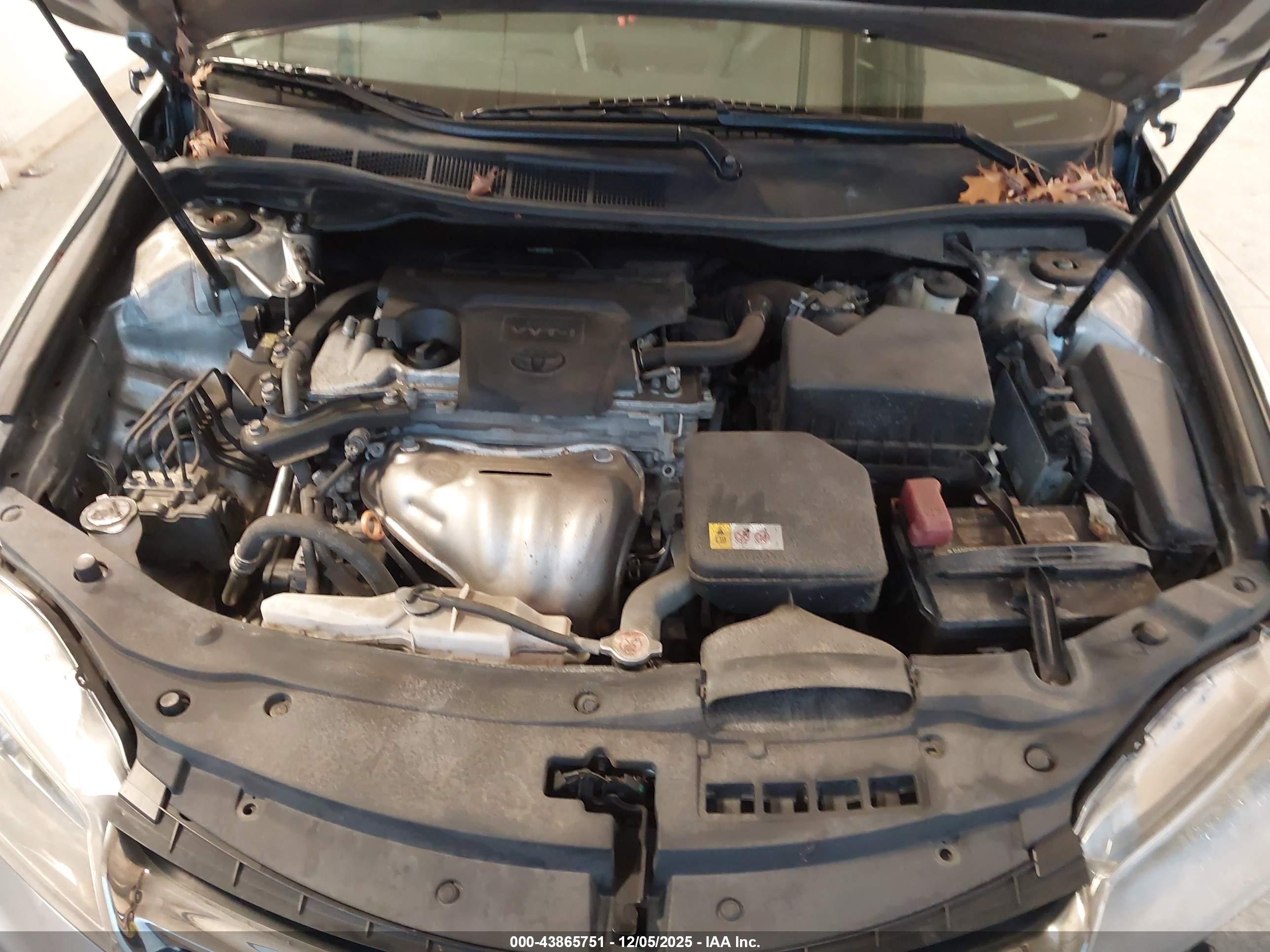 TOYOTA CAMRY image 10
