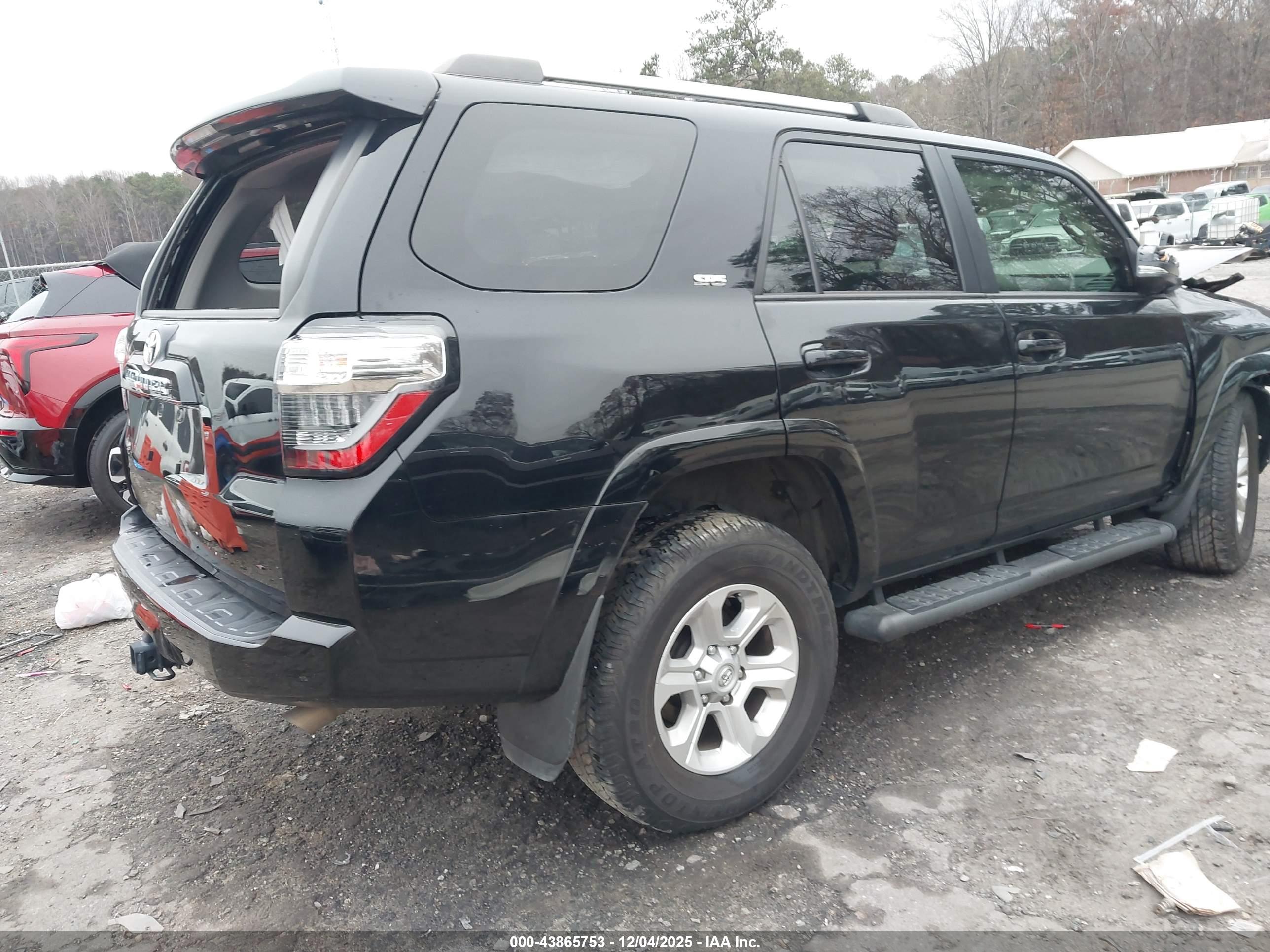 TOYOTA 4RUNNER image 4