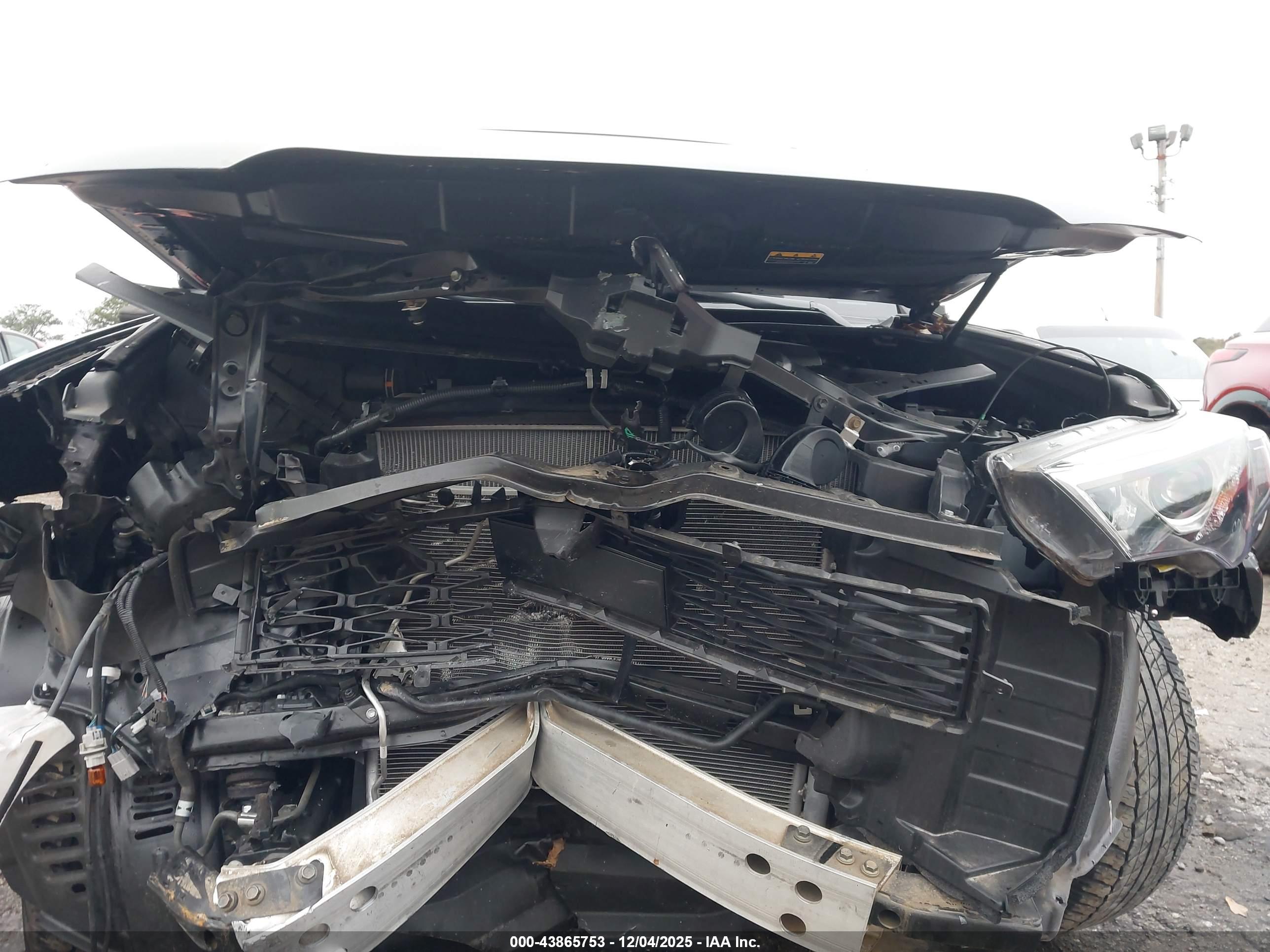TOYOTA 4RUNNER image 6