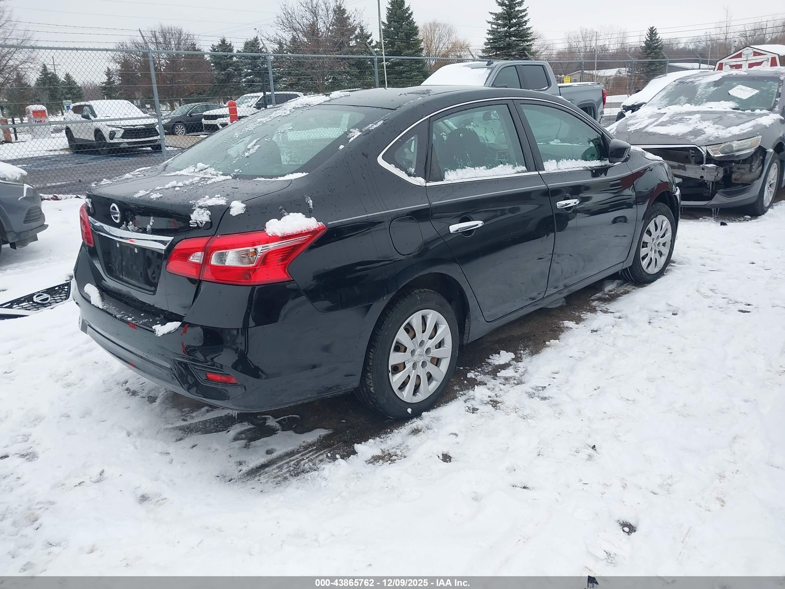 NISSAN SENTRA image 4