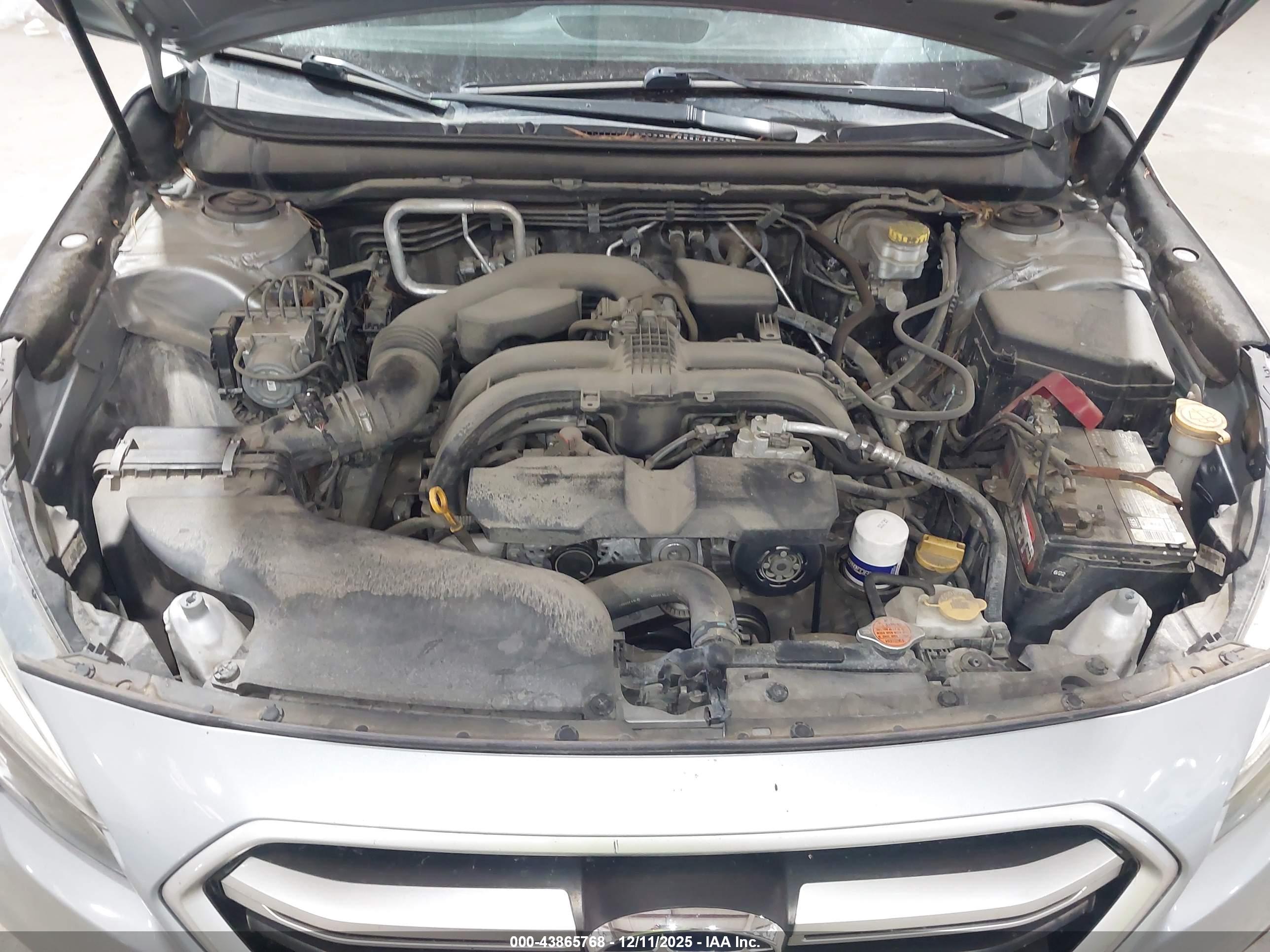 SUBARU OUTBACK image 10