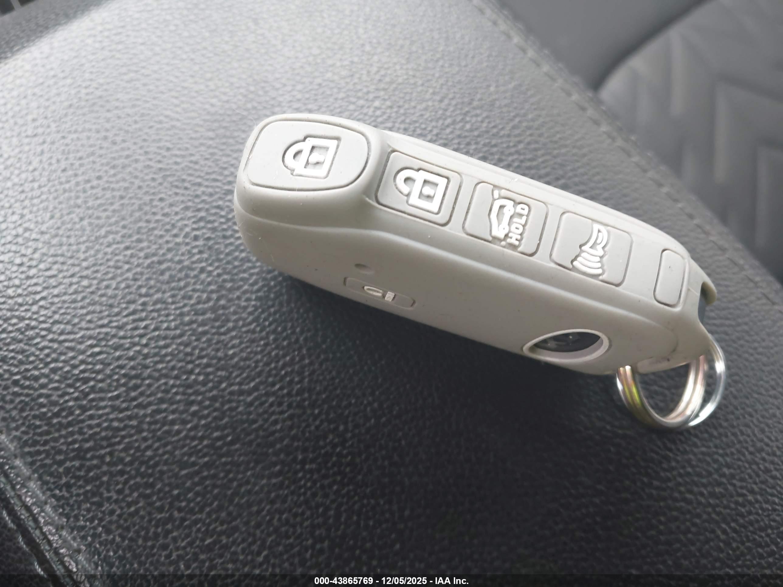KIA SPORTAGE image 11