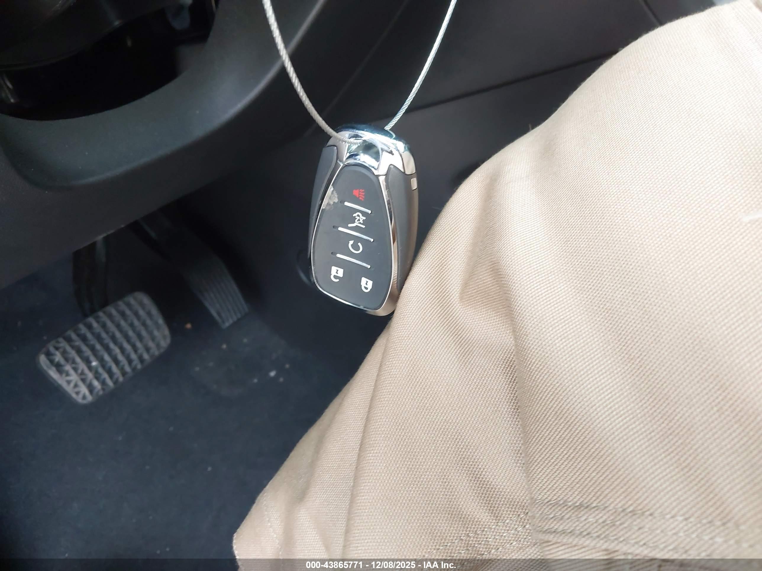 CHEVROLET EQUINOX image 11