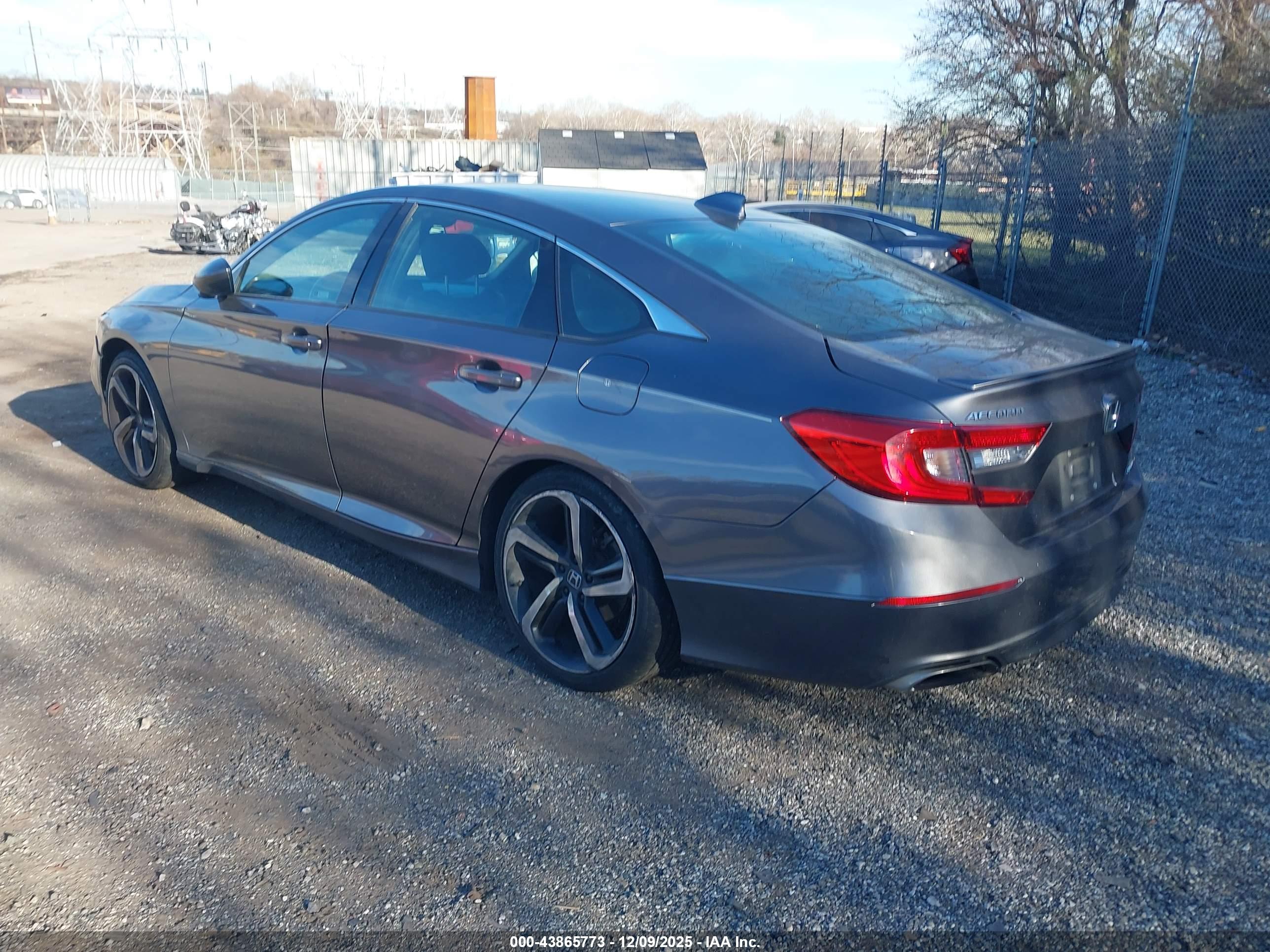 HONDA ACCORD image 3
