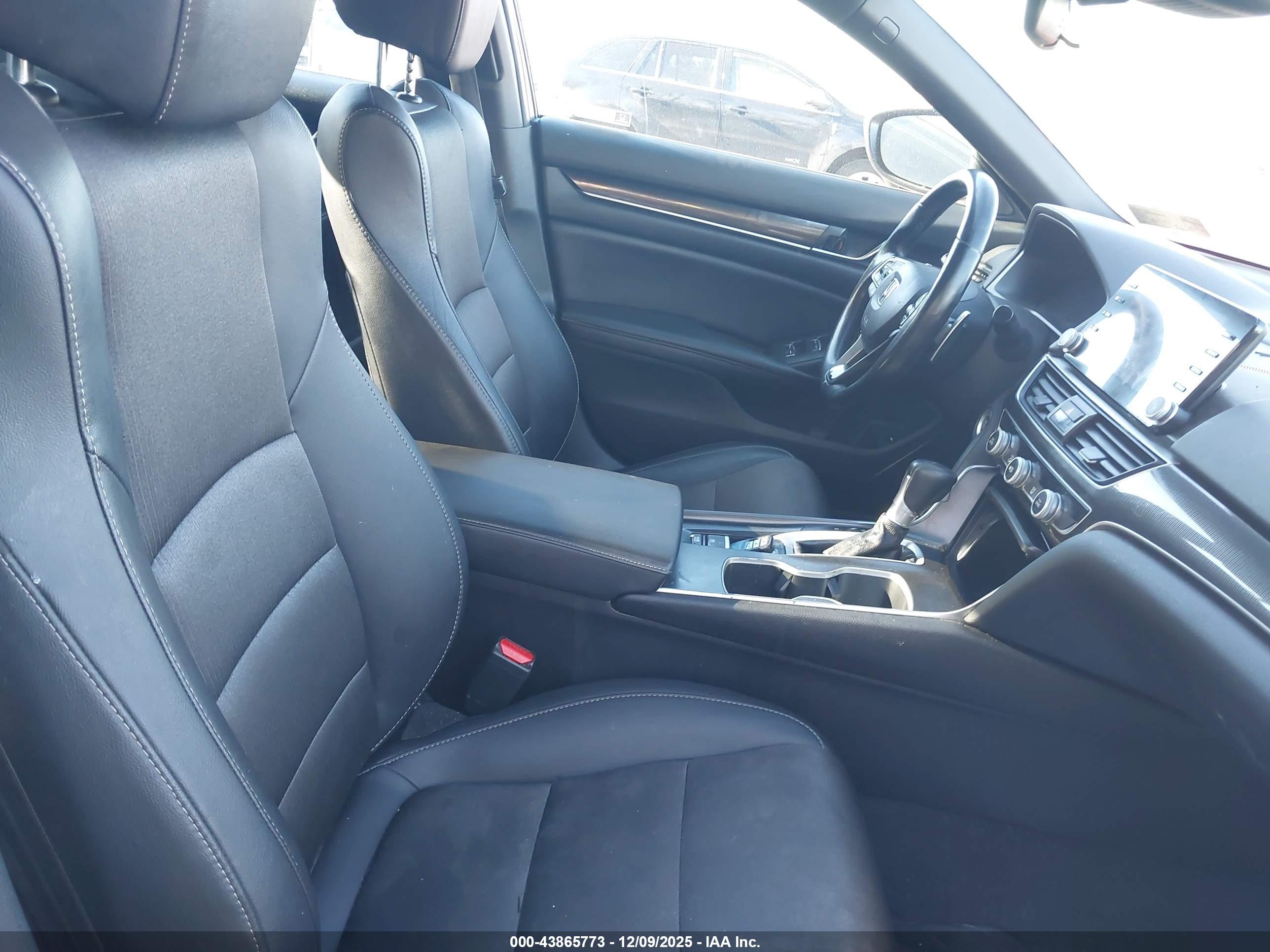 HONDA ACCORD image 5