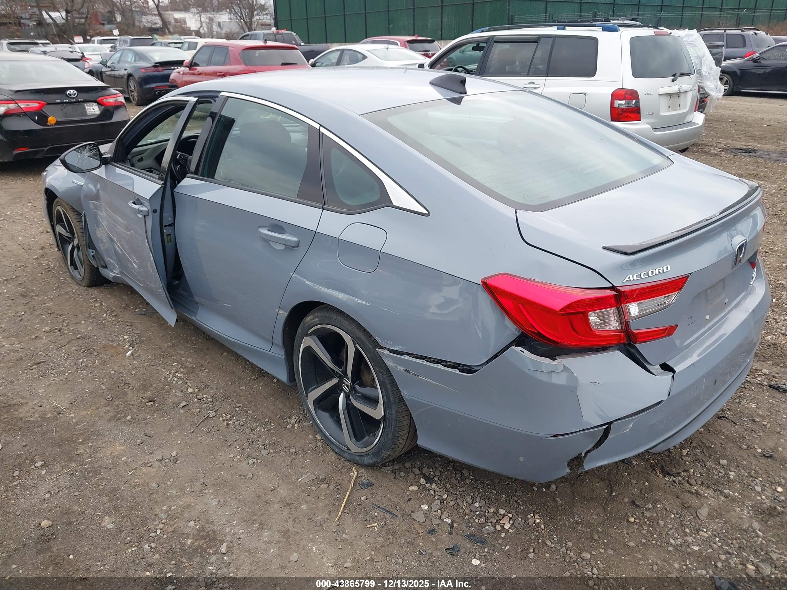 HONDA ACCORD image 3