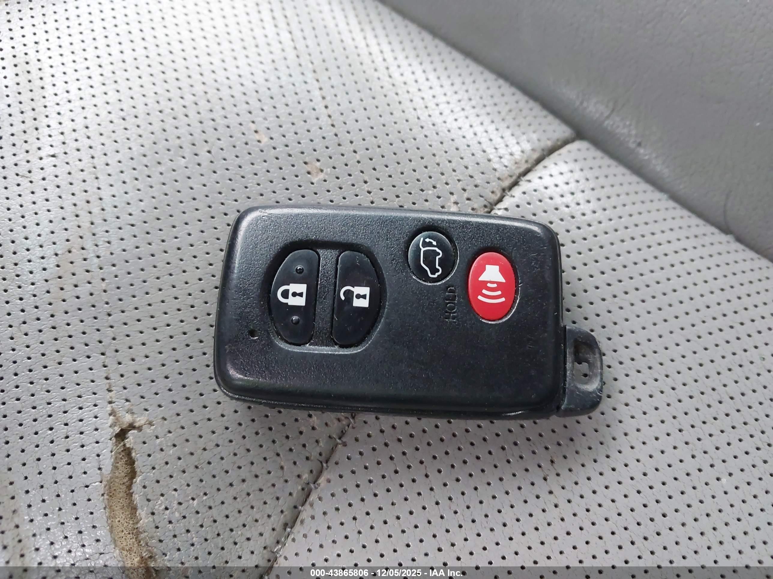 TOYOTA HIGHLANDER image 11