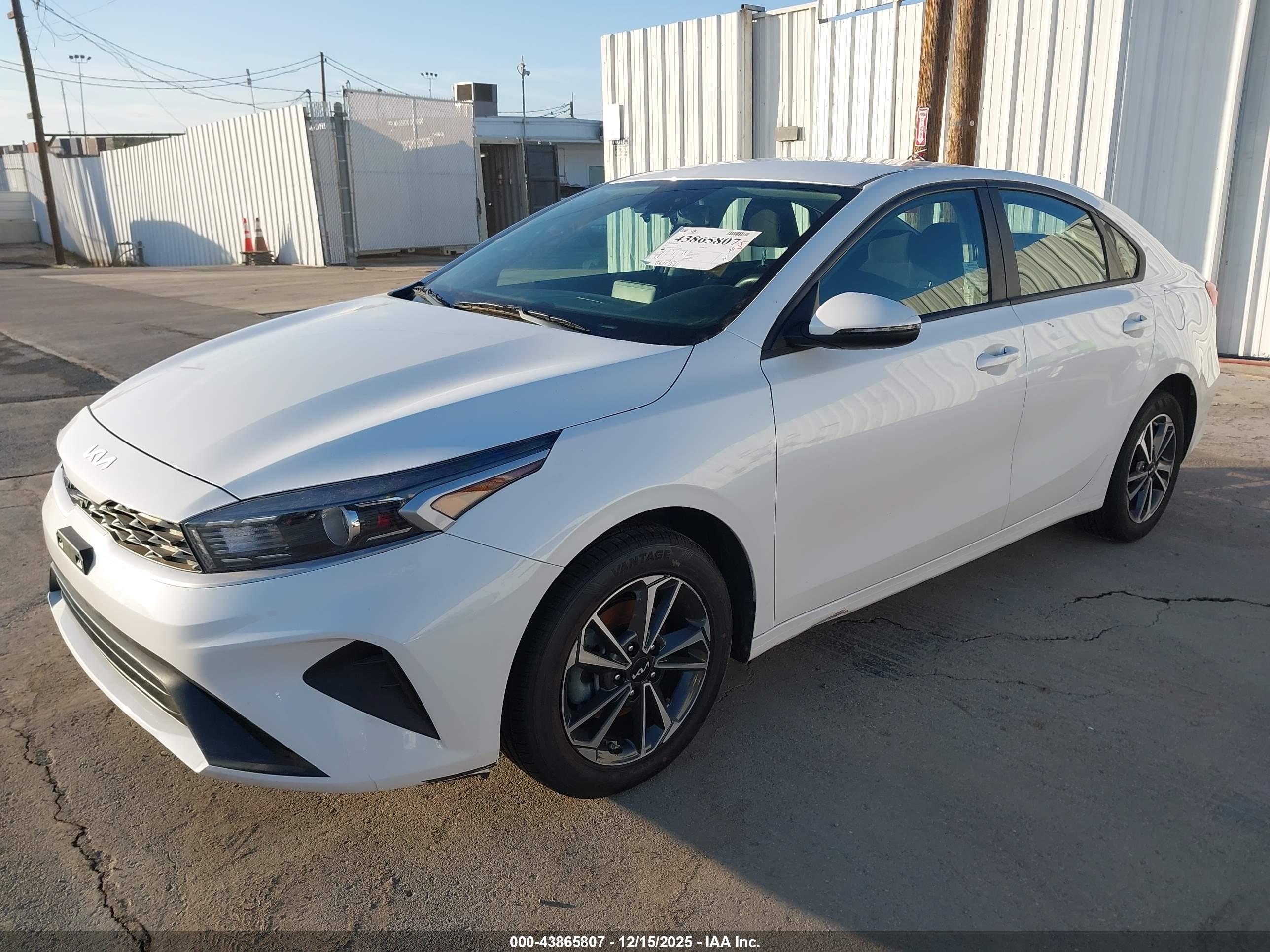 KIA FORTE image 2