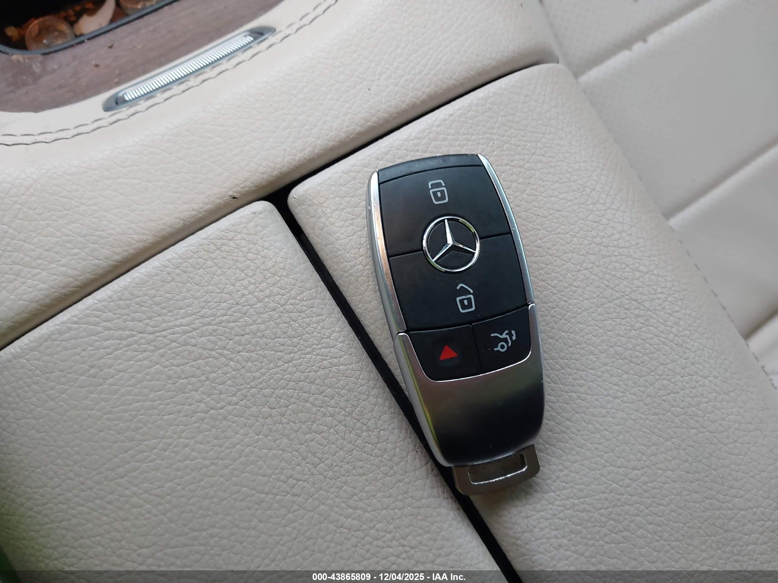 MERCEDES-BENZ GLE image 11