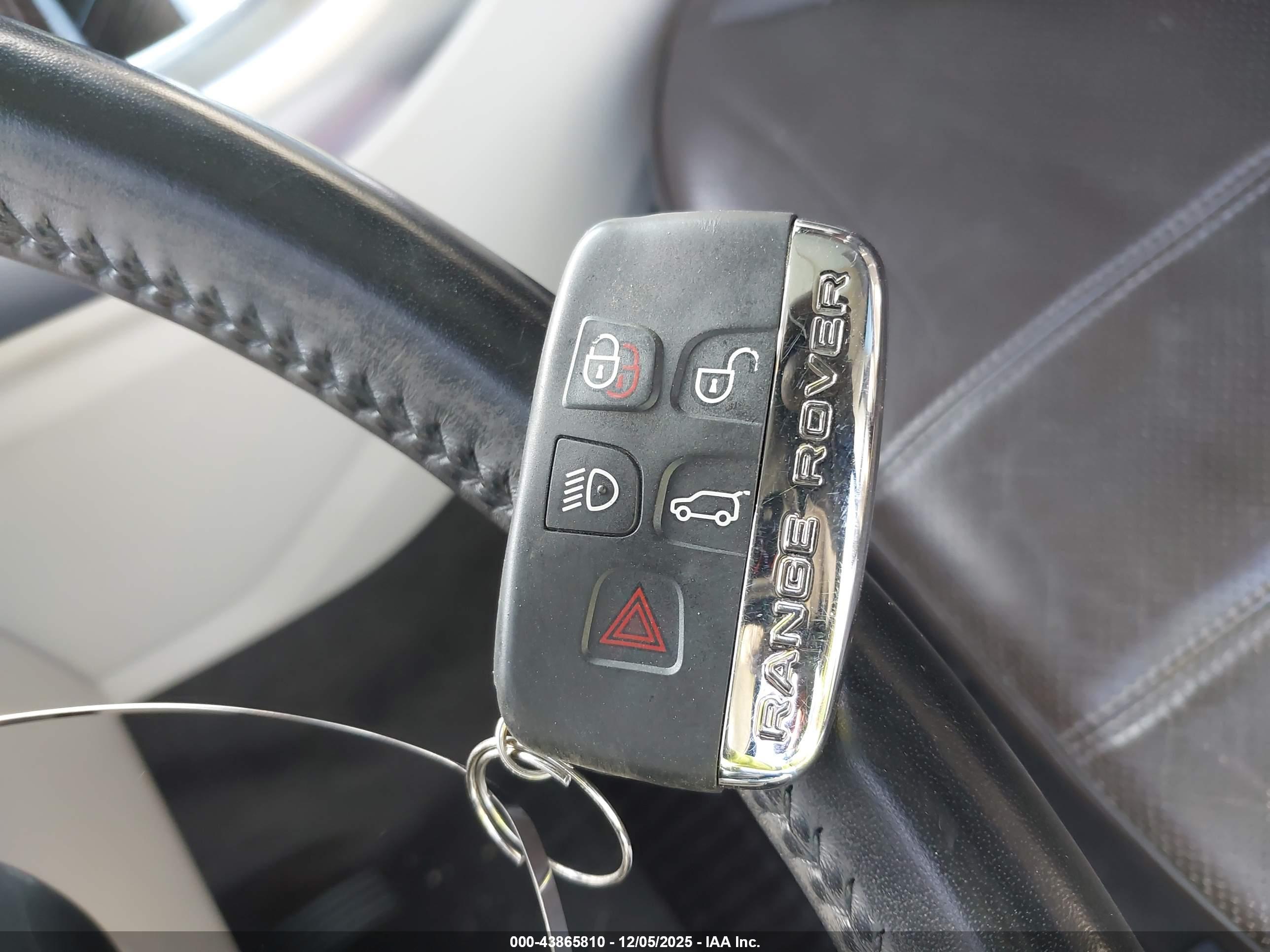 LAND ROVER image 11