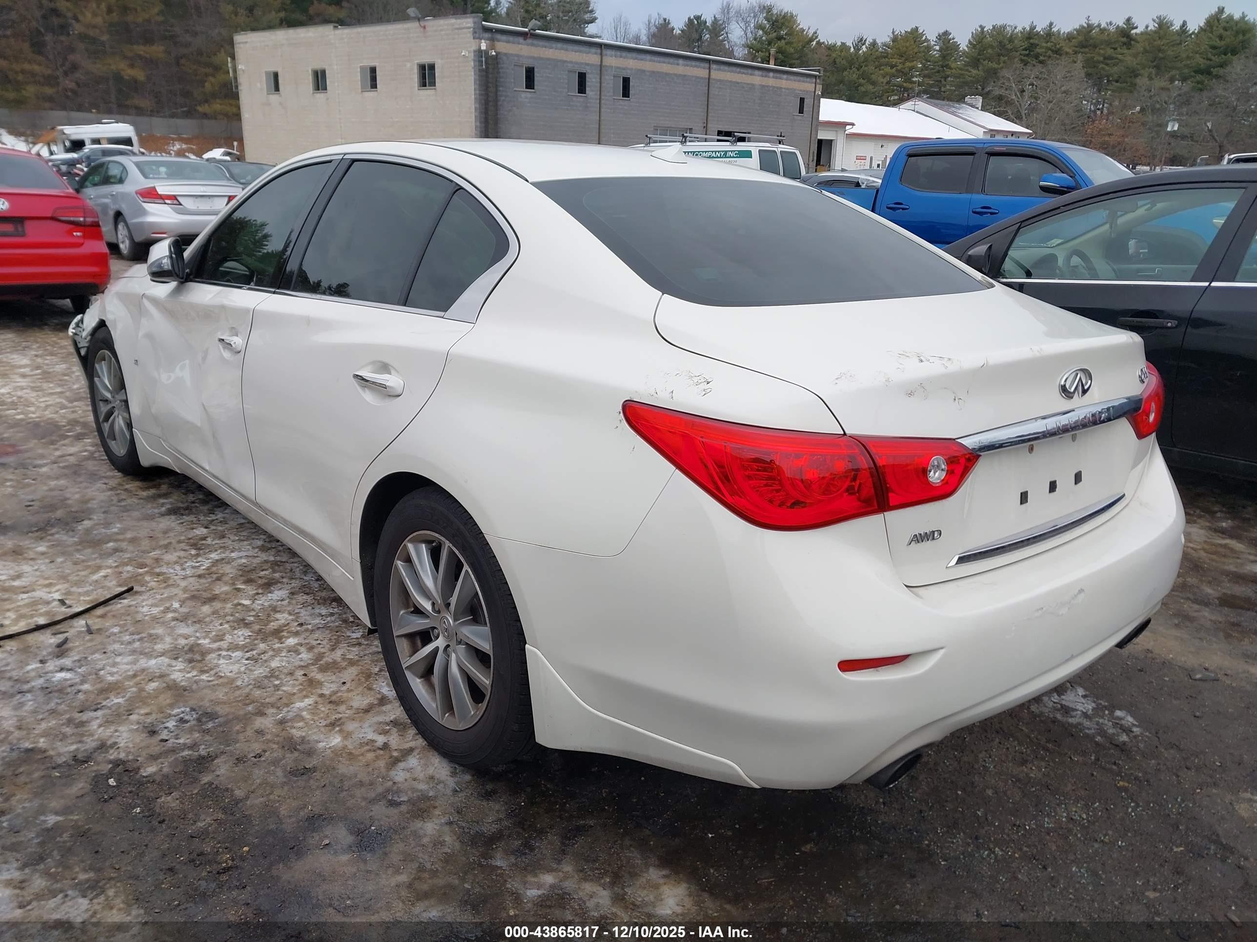 INFINITI Q50 image 3