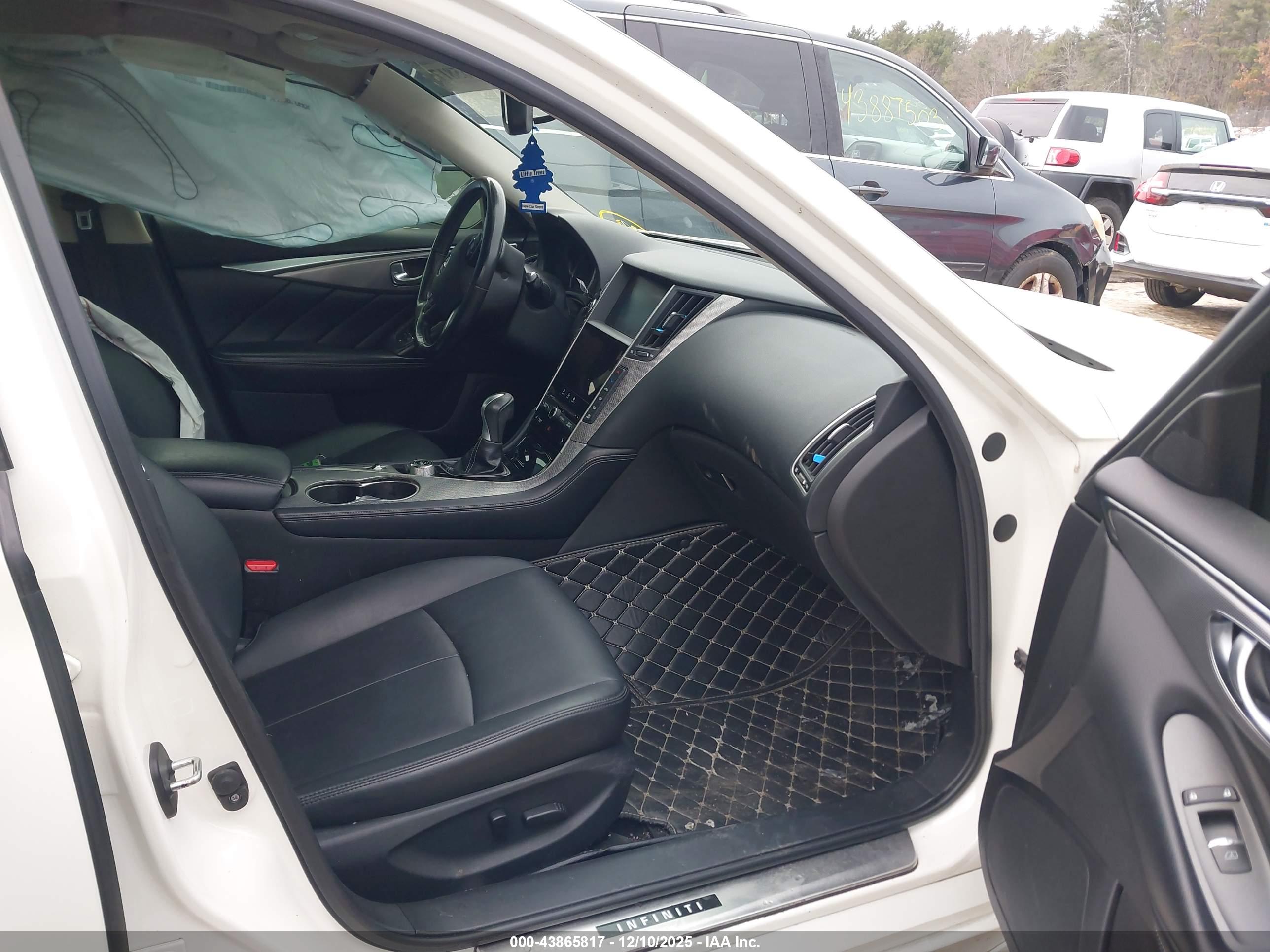 INFINITI Q50 image 5