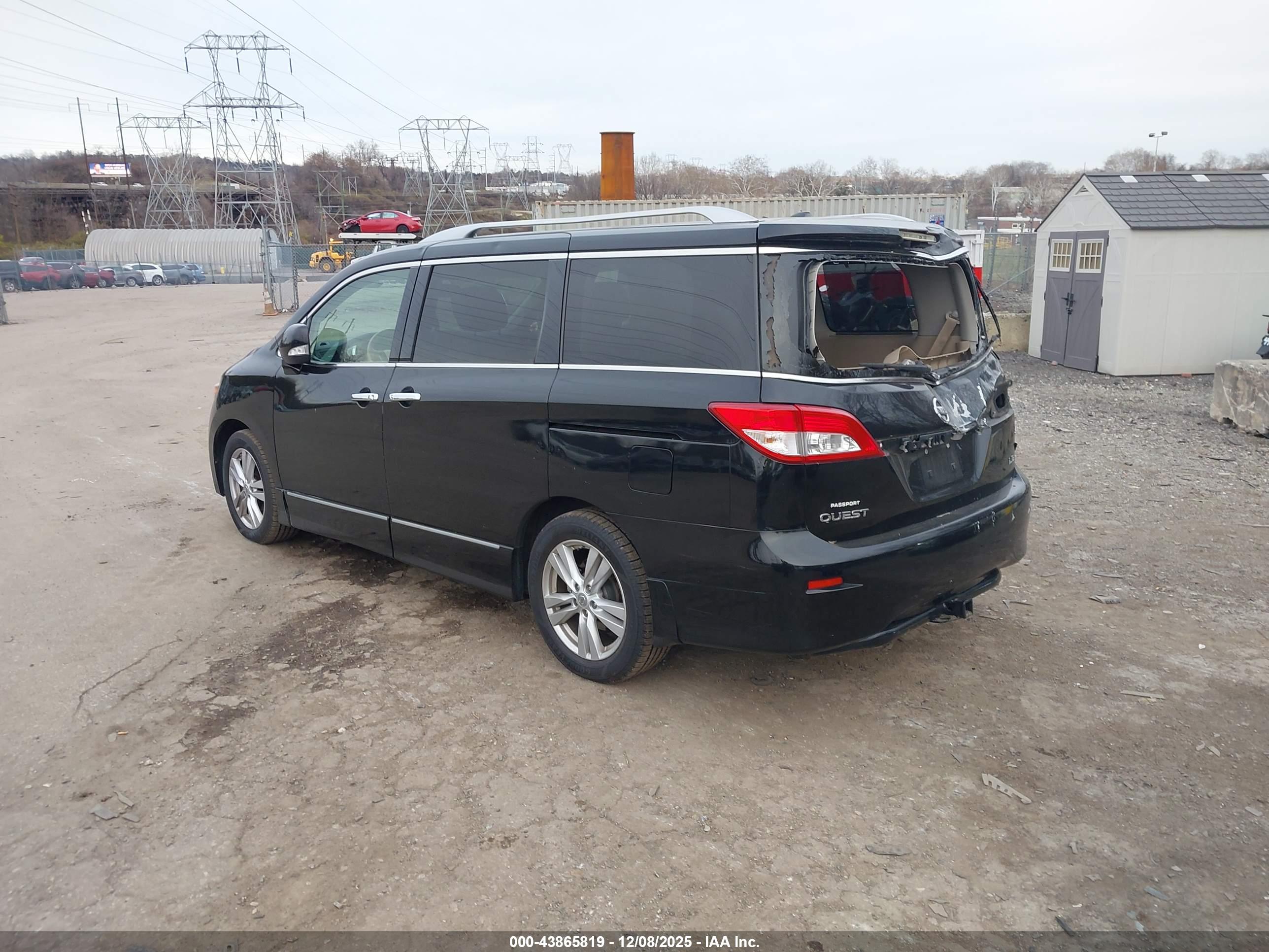 NISSAN QUEST image 3