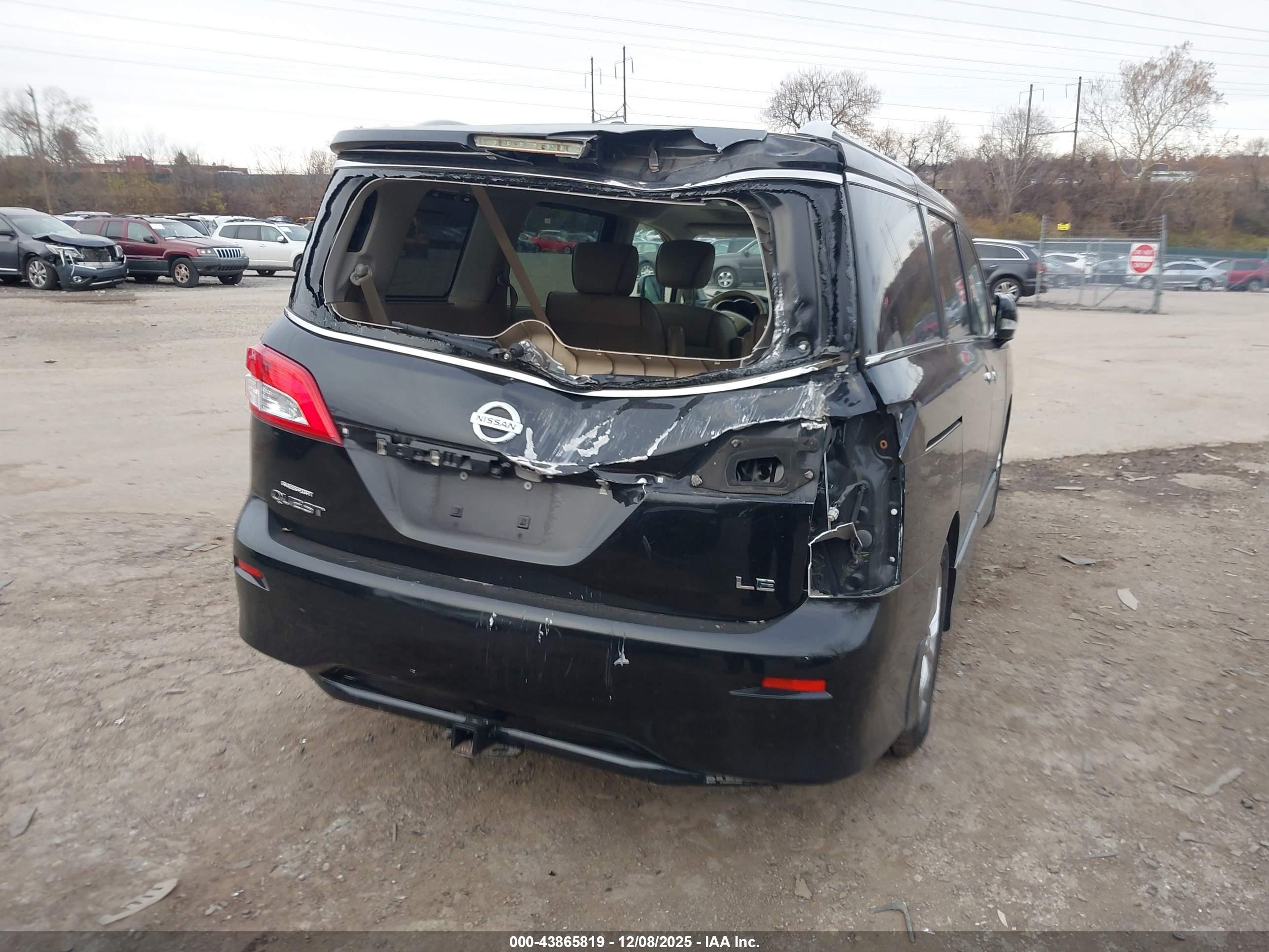 NISSAN QUEST image 6