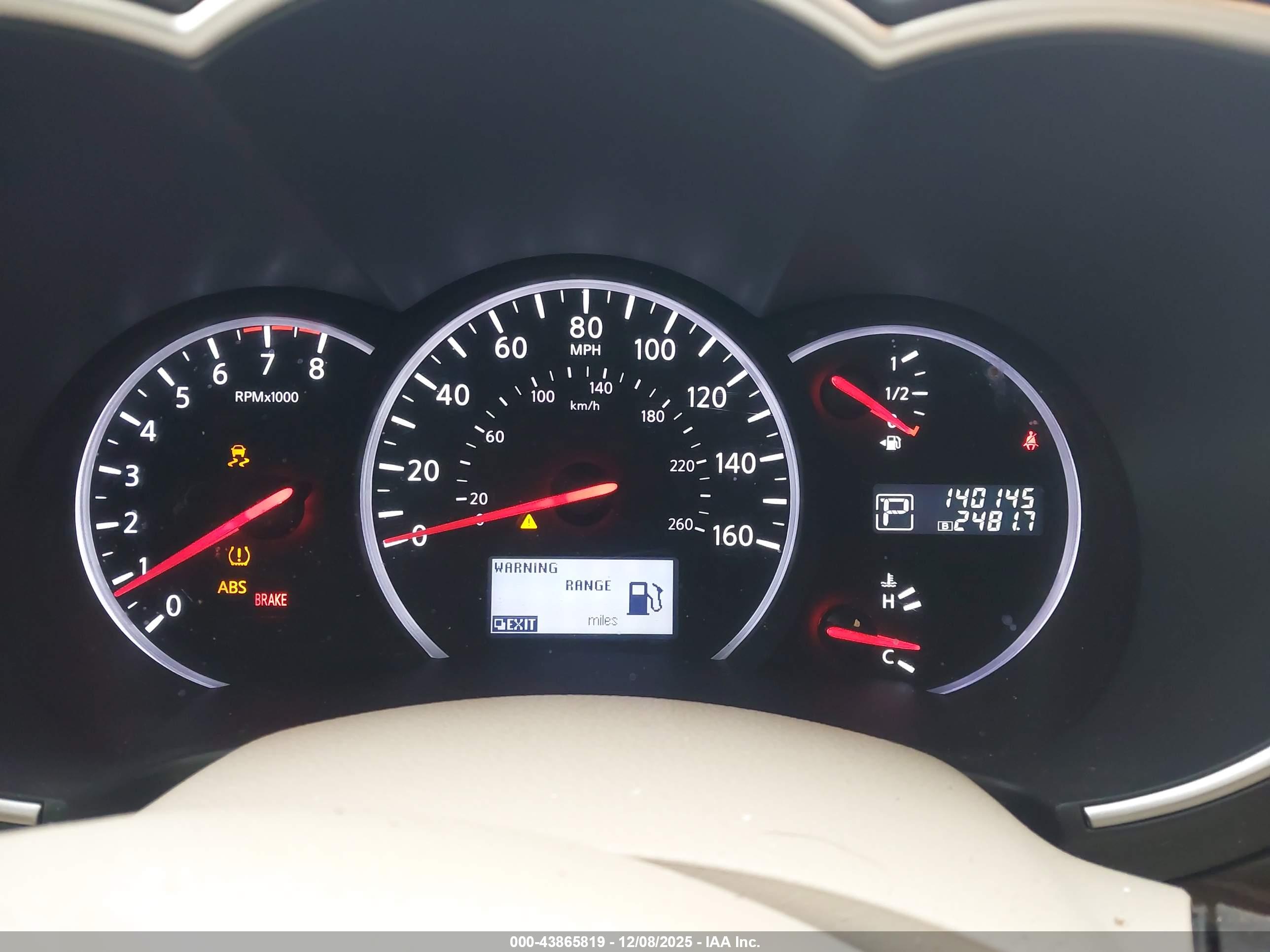 NISSAN QUEST image 7