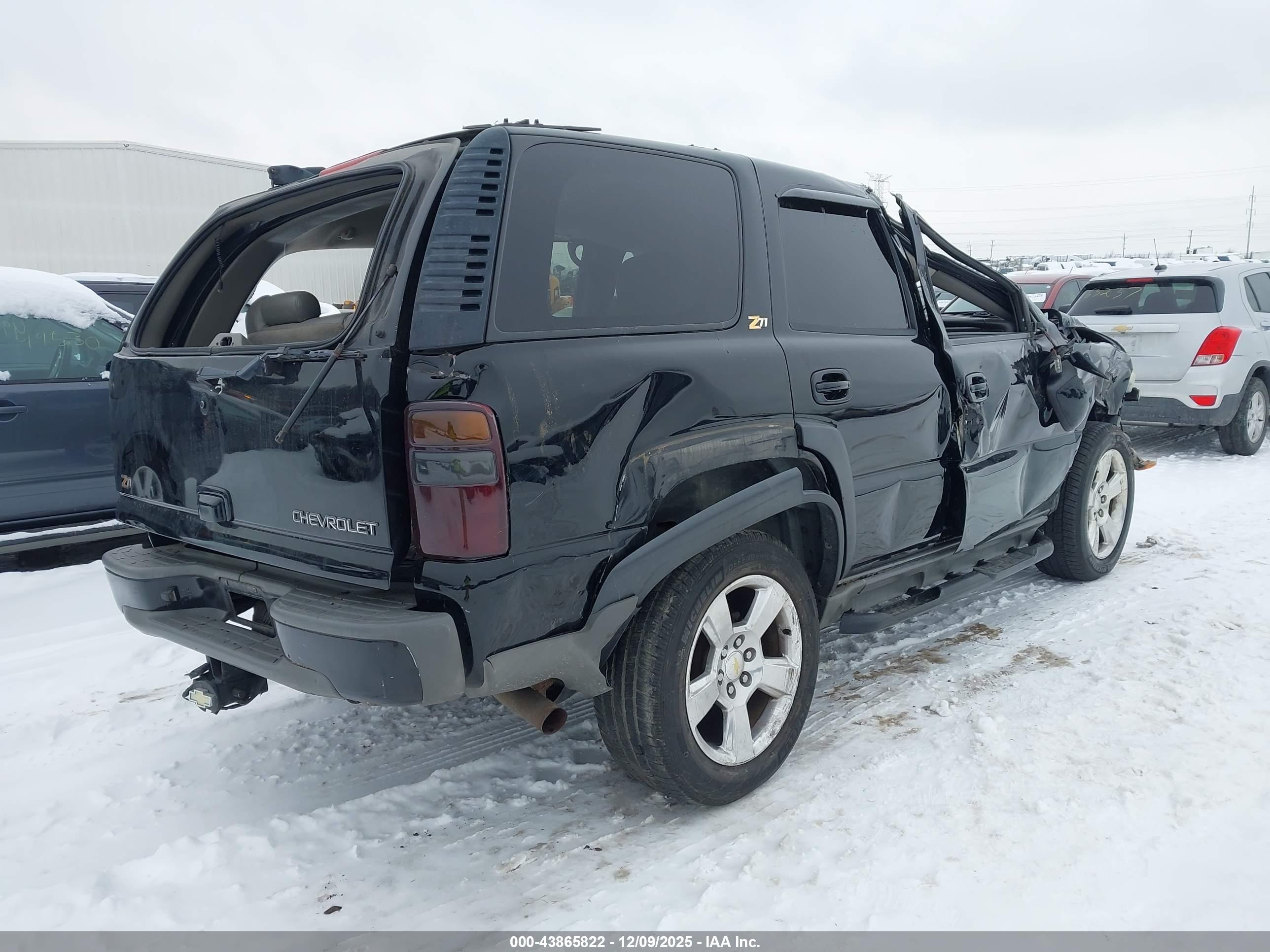 CHEVROLET TAHOE image 4