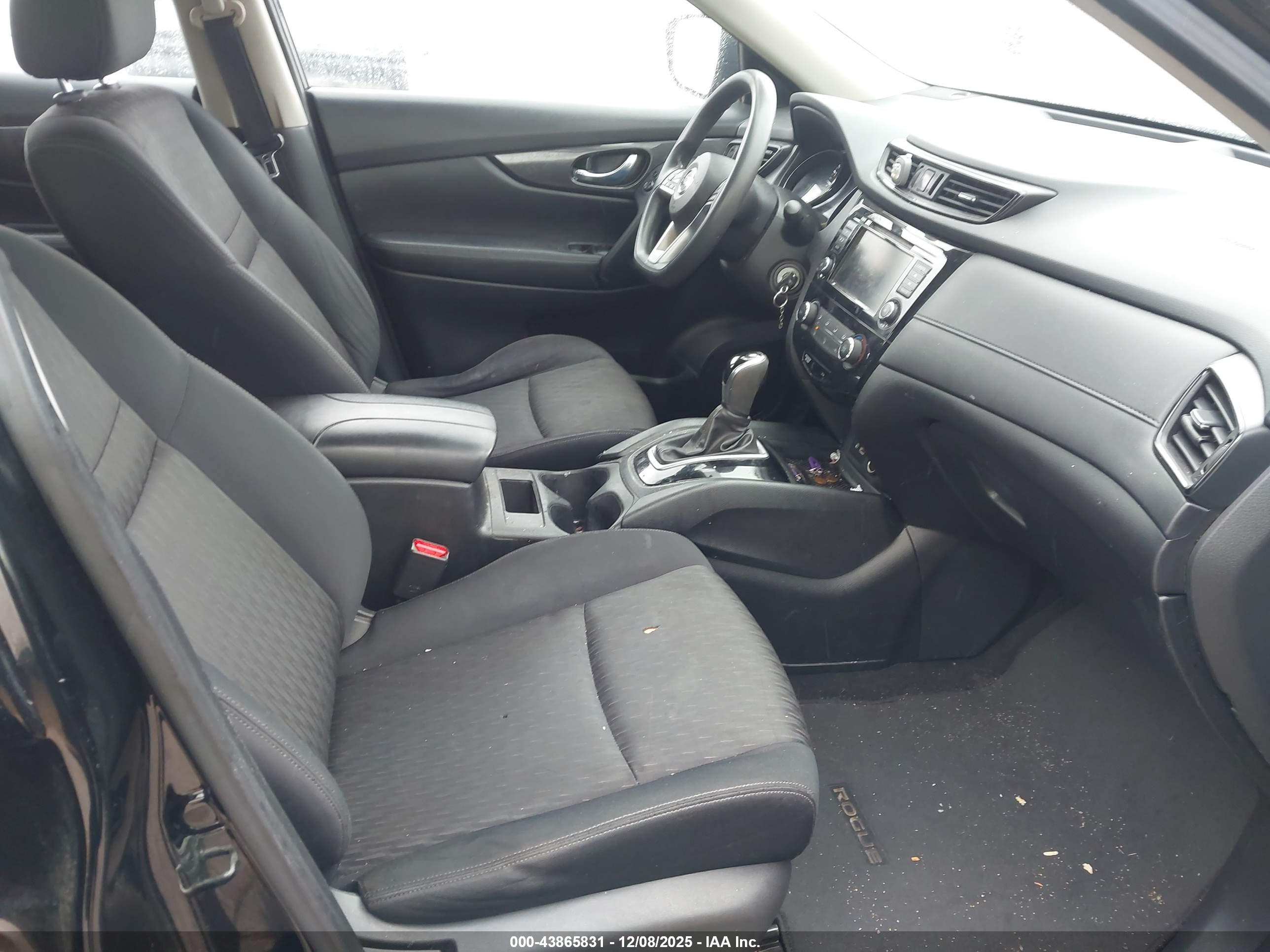 NISSAN ROGUE image 5