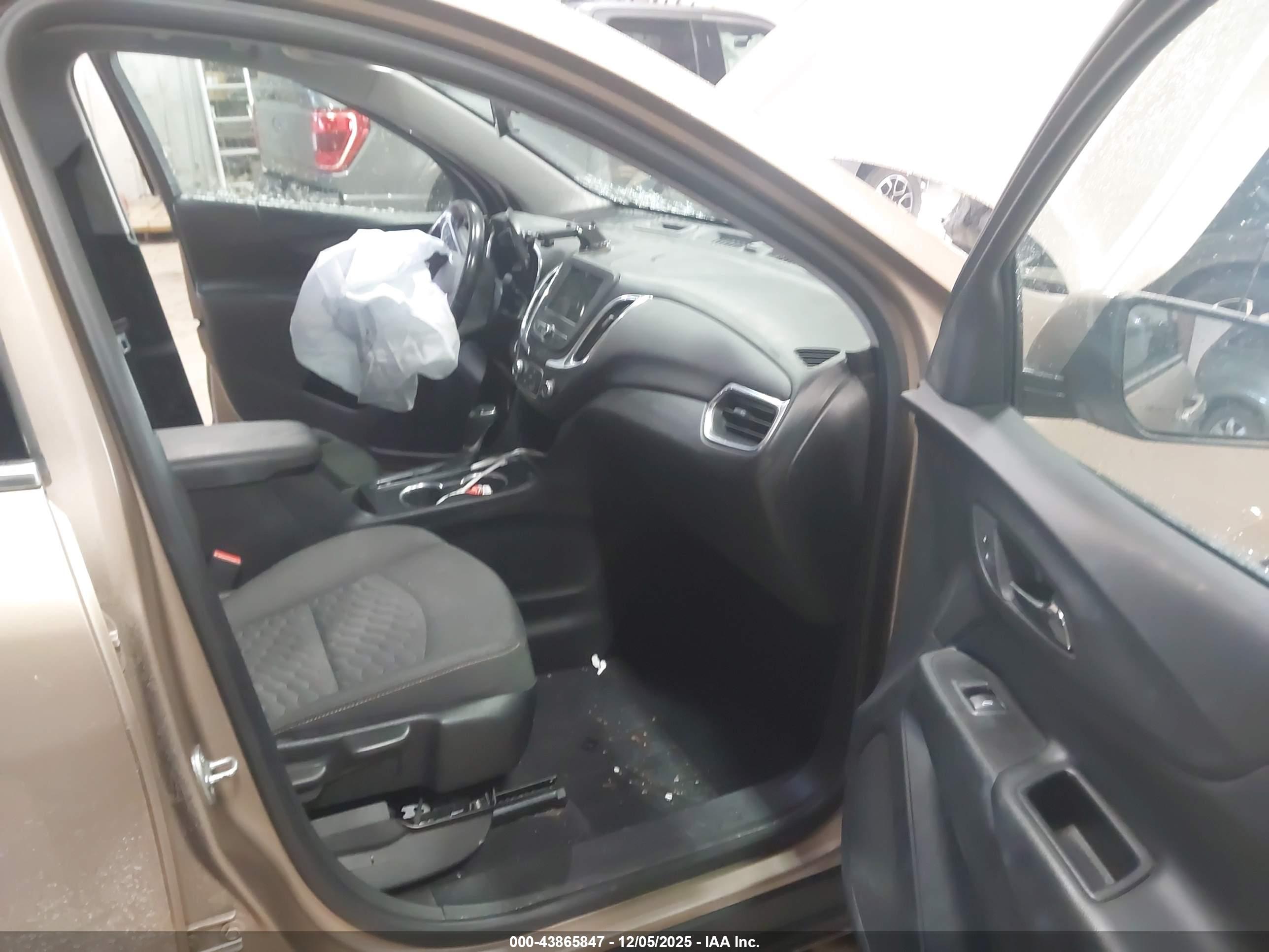CHEVROLET EQUINOX image 5