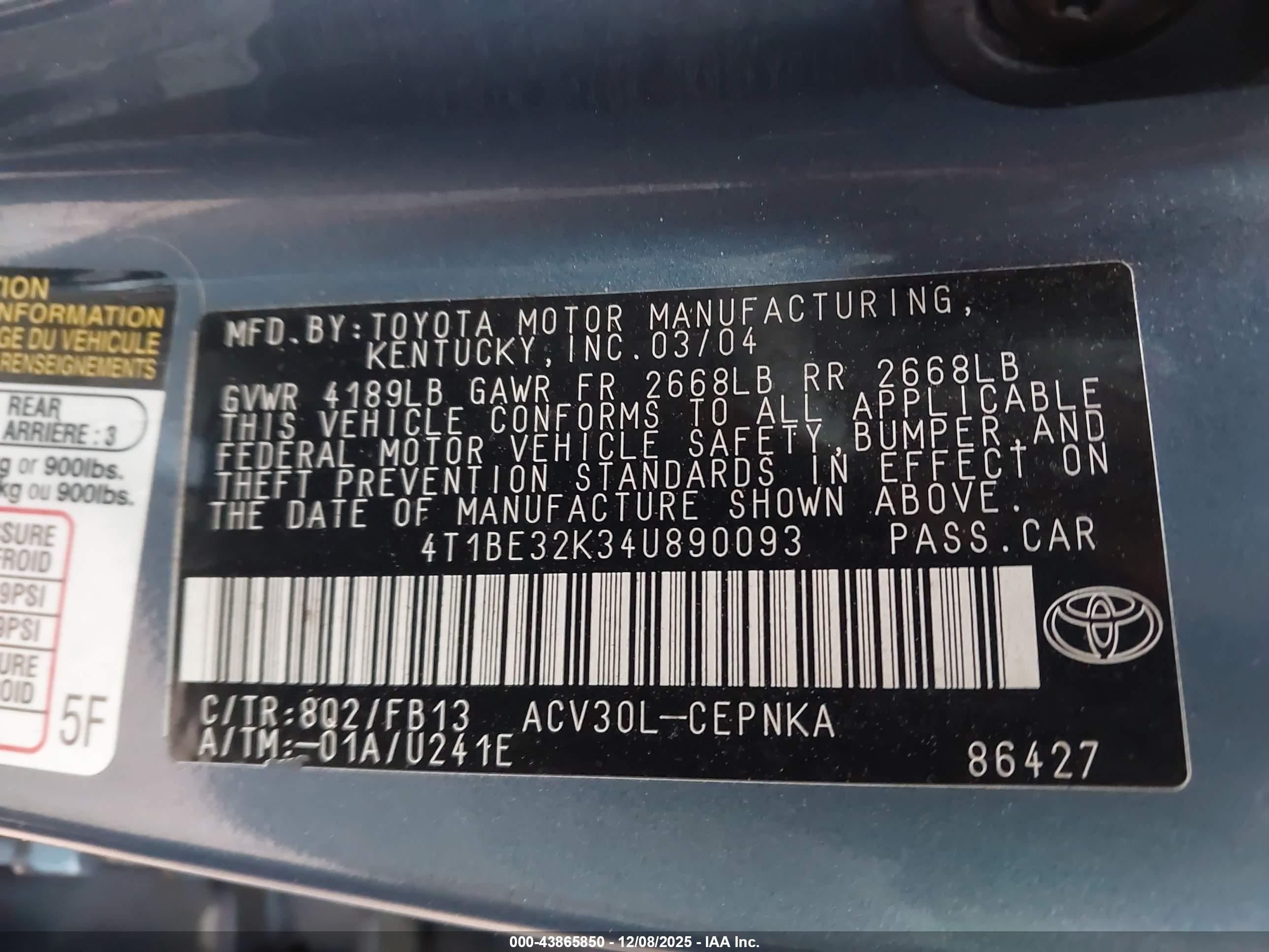 TOYOTA CAMRY image 9