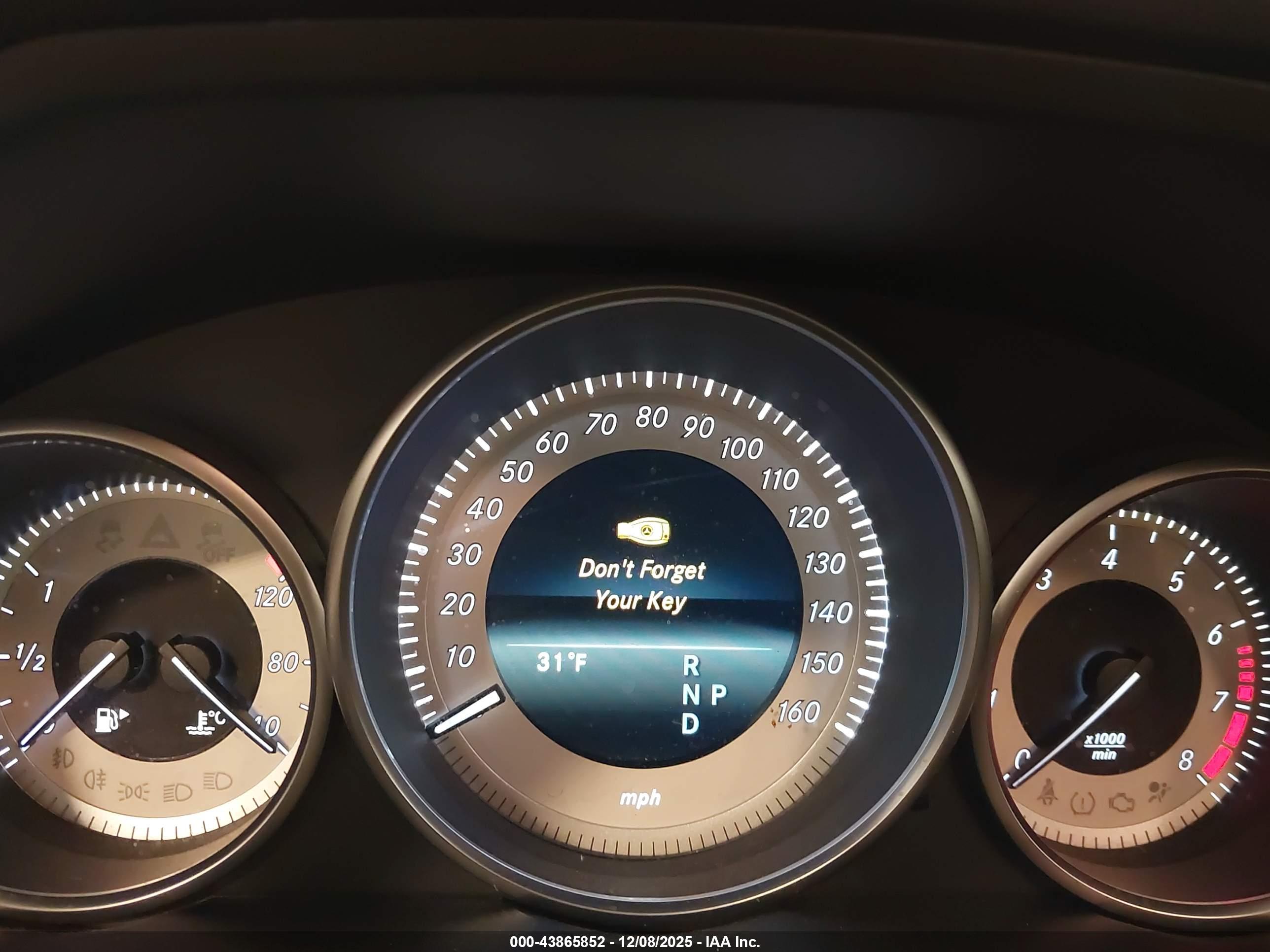 MERCEDES-BENZ E image 7